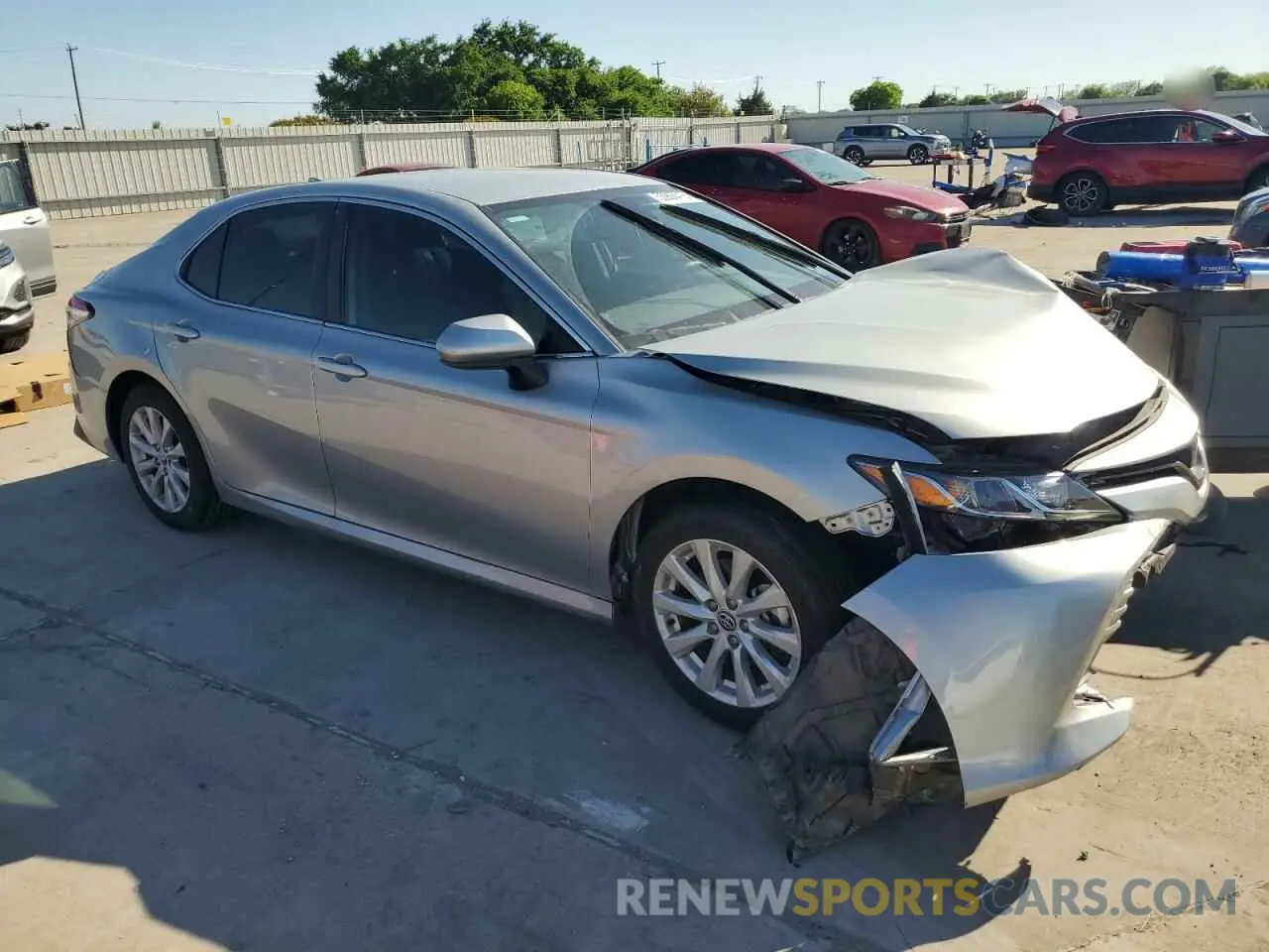 4 Photograph of a damaged car 4T1C11AK5LU364374 TOYOTA CAMRY 2020