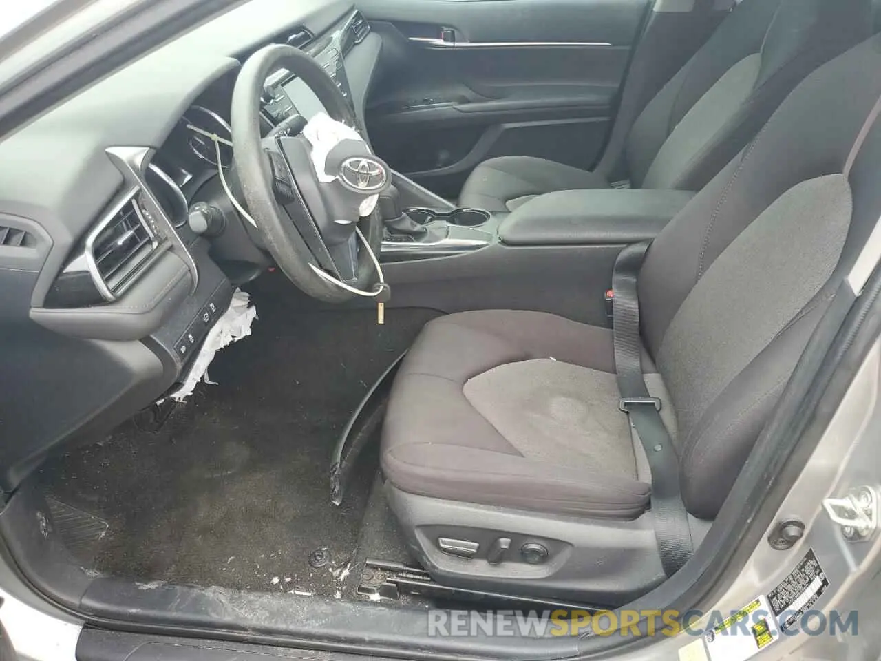 7 Photograph of a damaged car 4T1C11AK5LU364374 TOYOTA CAMRY 2020