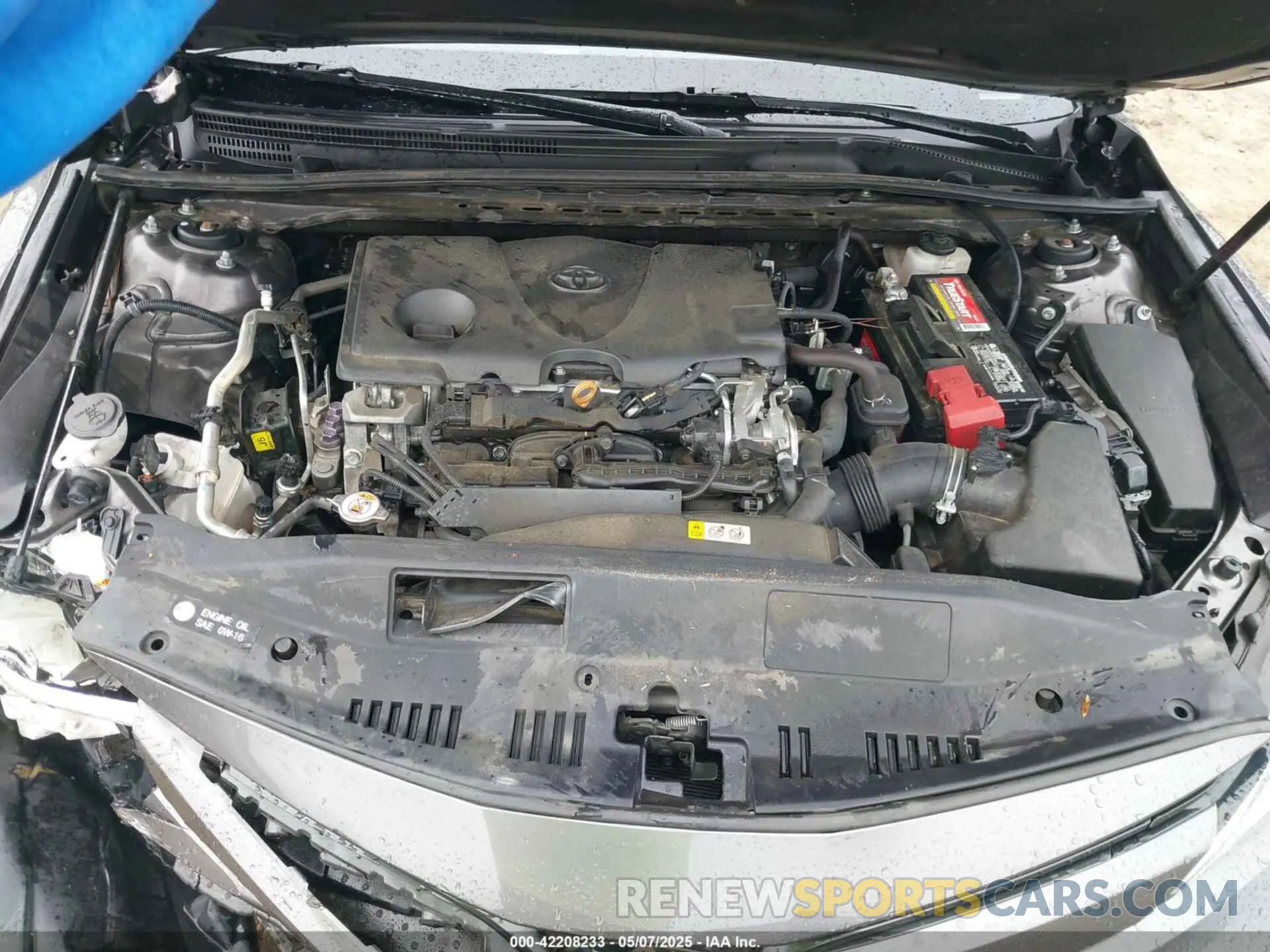 10 Photograph of a damaged car 4T1C11AK5LU368053 TOYOTA CAMRY 2020