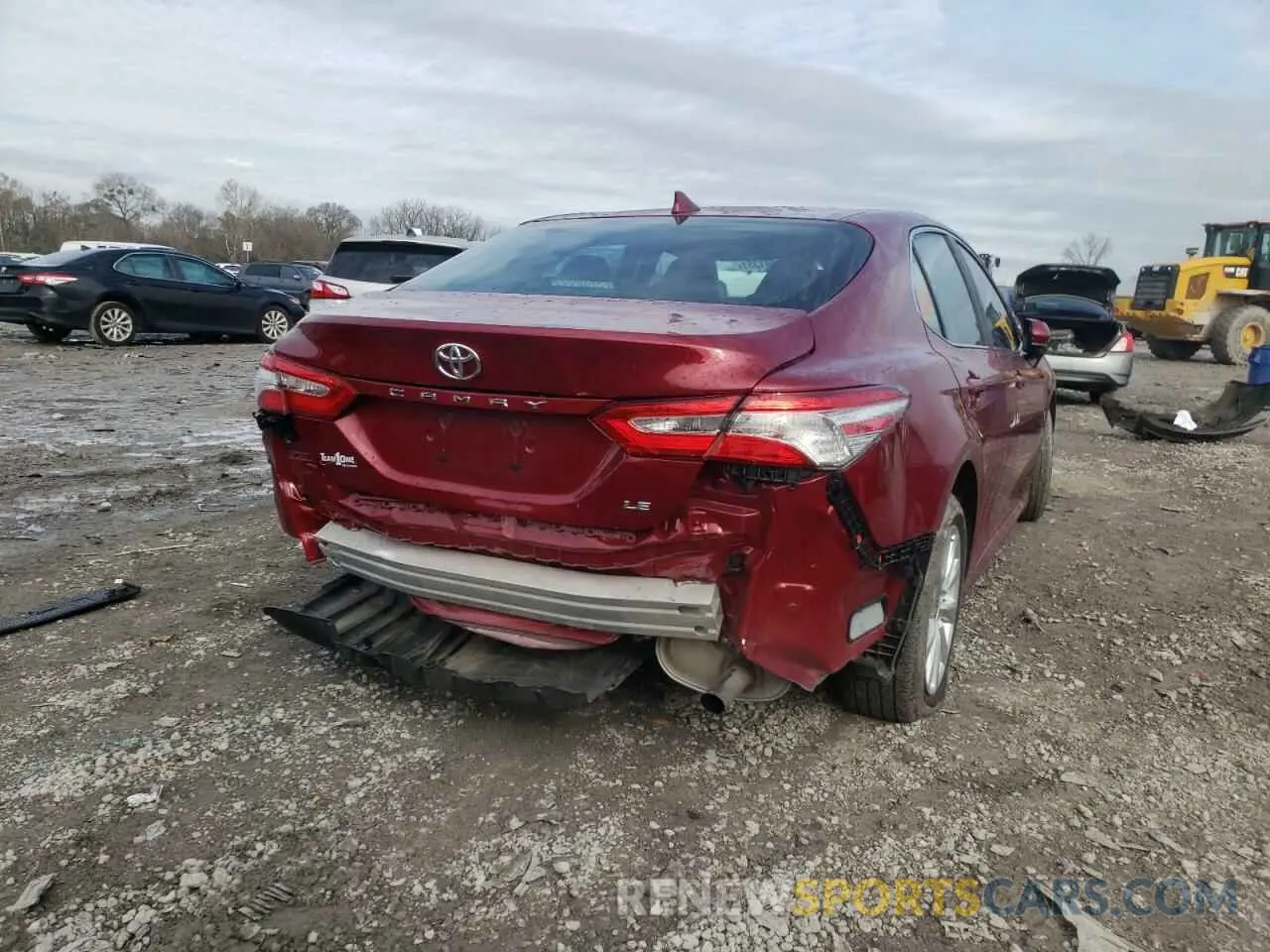 4 Photograph of a damaged car 4T1C11AK5LU393938 TOYOTA CAMRY 2020