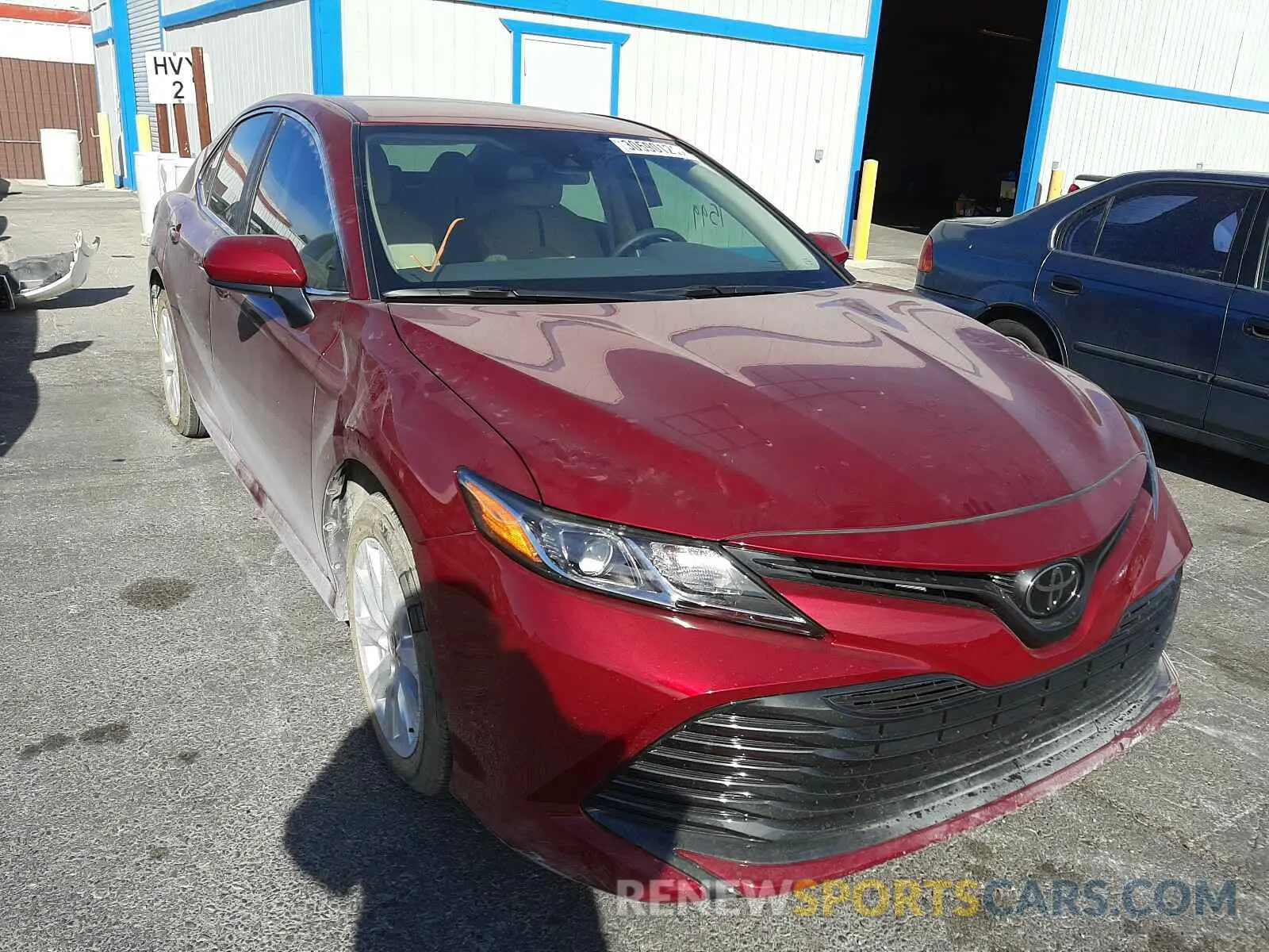 1 Photograph of a damaged car 4T1C11AK5LU500390 TOYOTA CAMRY 2020