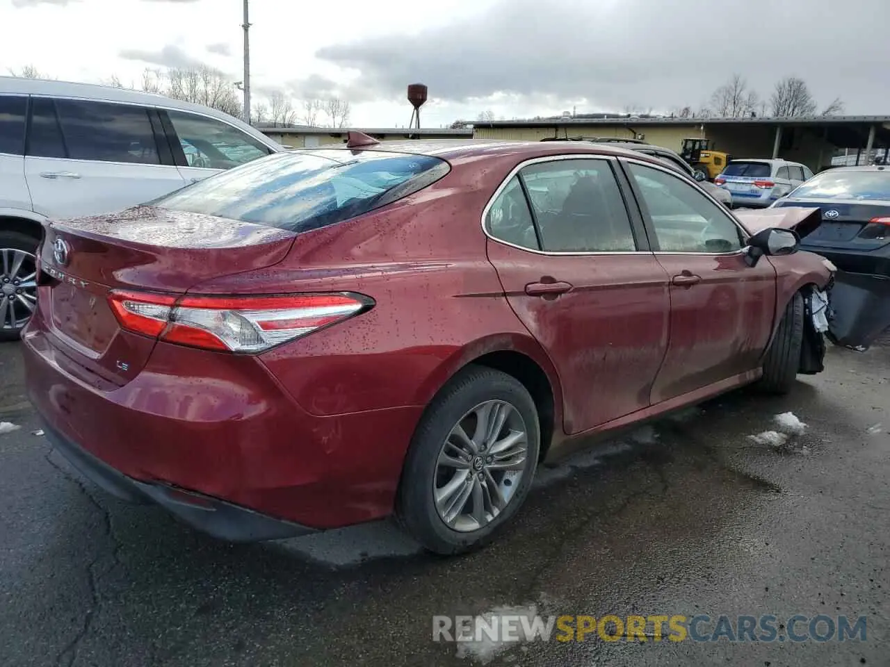 3 Photograph of a damaged car 4T1C11AK5LU505363 TOYOTA CAMRY 2020