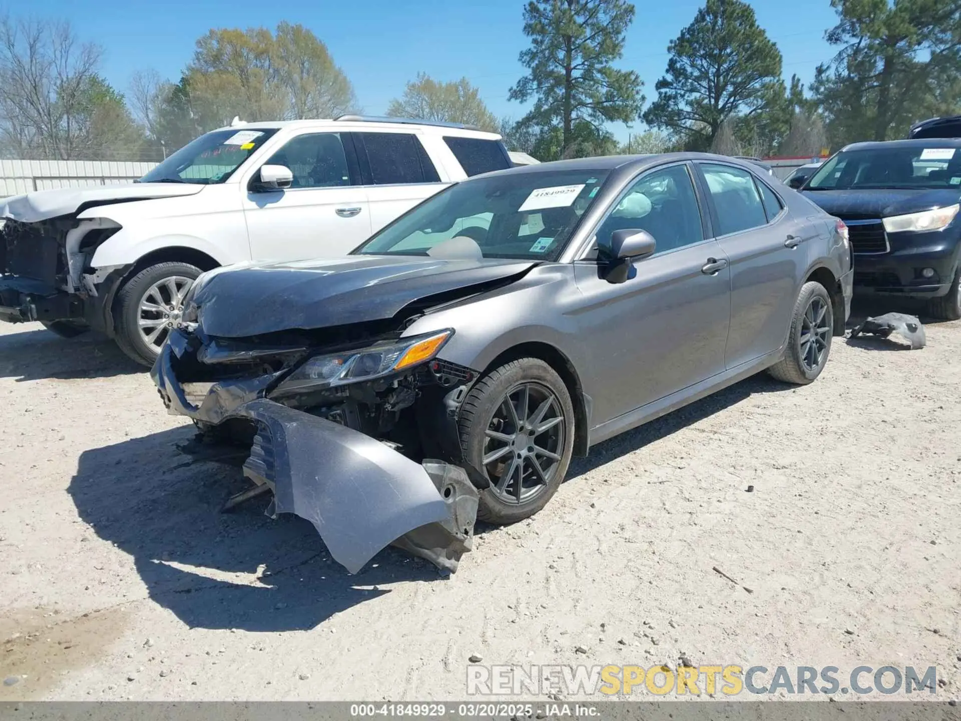 2 Photograph of a damaged car 4T1C11AK5LU867161 TOYOTA CAMRY 2020