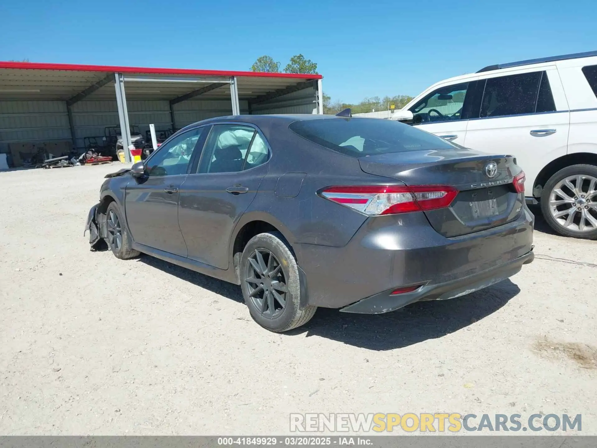 3 Photograph of a damaged car 4T1C11AK5LU867161 TOYOTA CAMRY 2020