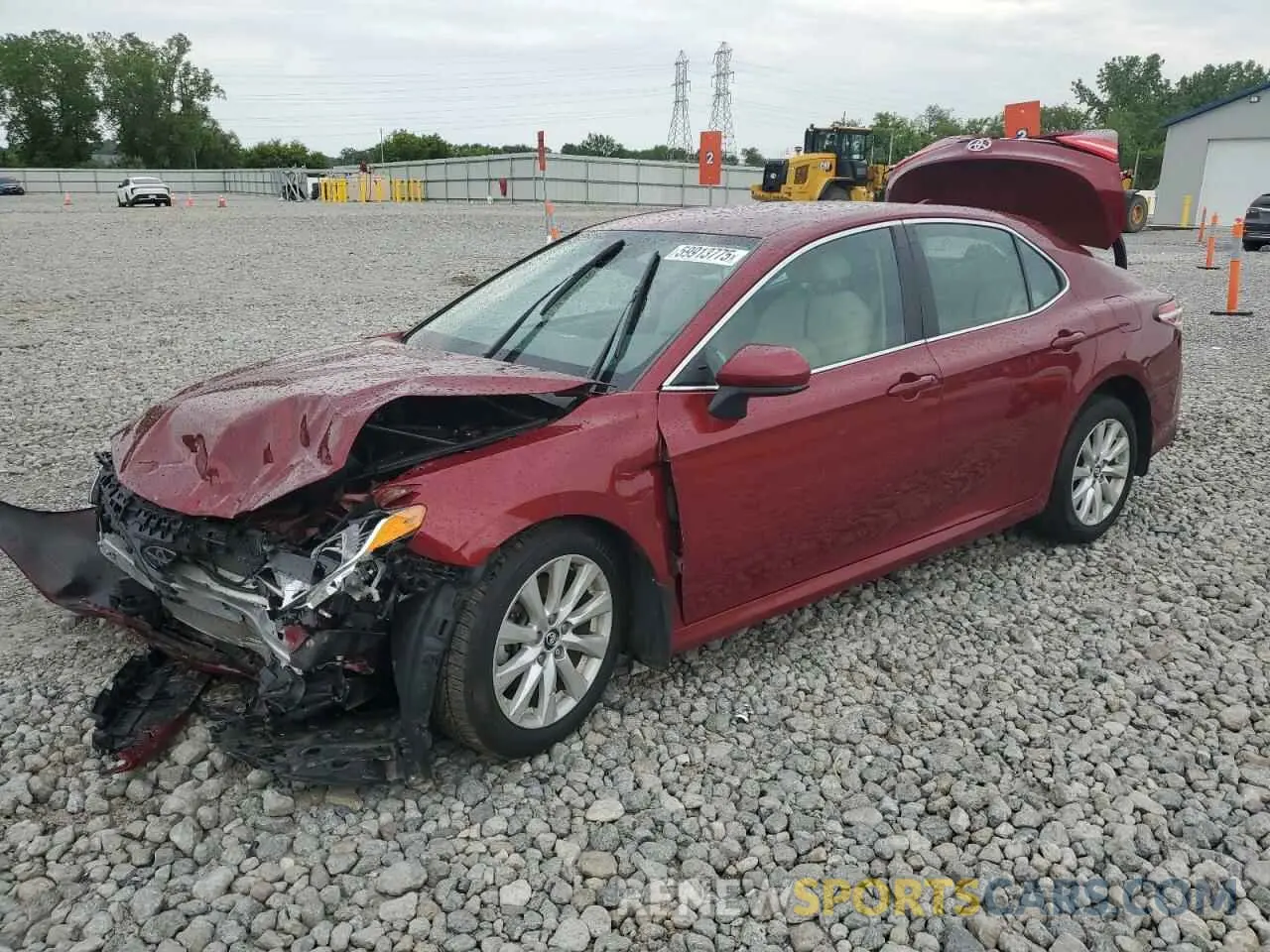 1 Photograph of a damaged car 4T1C11AK5LU910011 TOYOTA CAMRY 2020