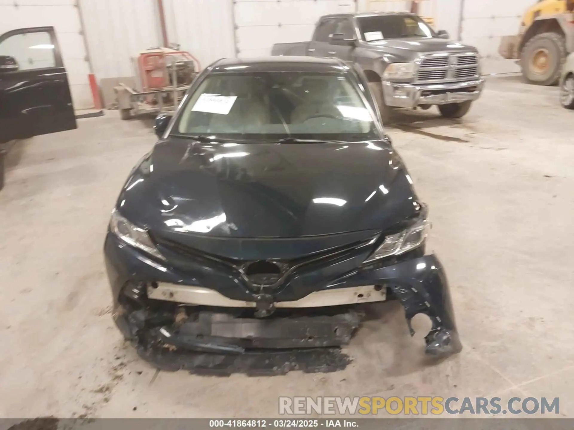 12 Photograph of a damaged car 4T1C11AK5LU926564 TOYOTA CAMRY 2020