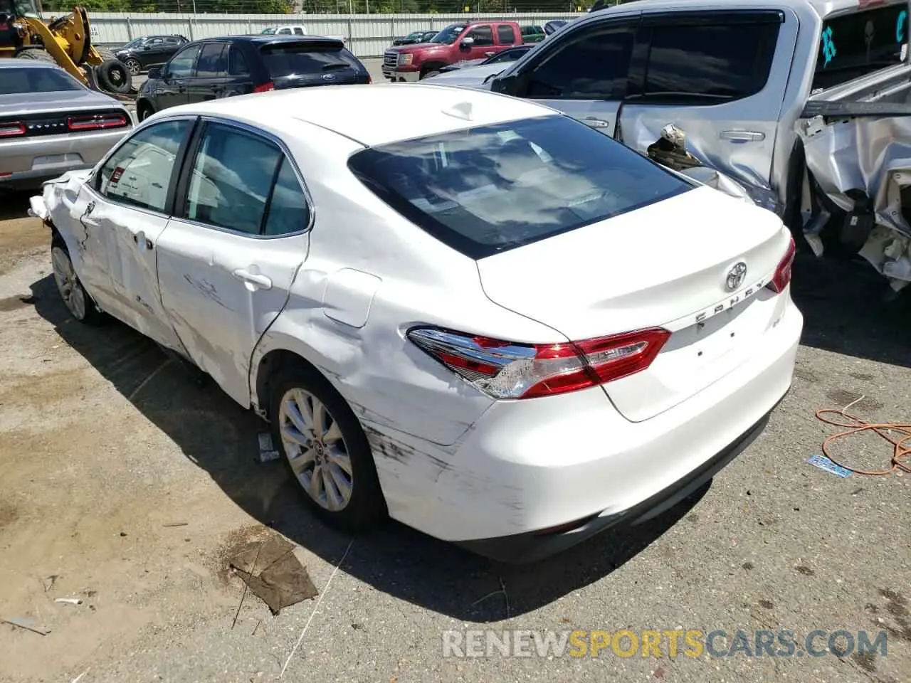 3 Фотография поврежденного автомобиля 4T1C11AK5LU929657 TOYOTA CAMRY 2020