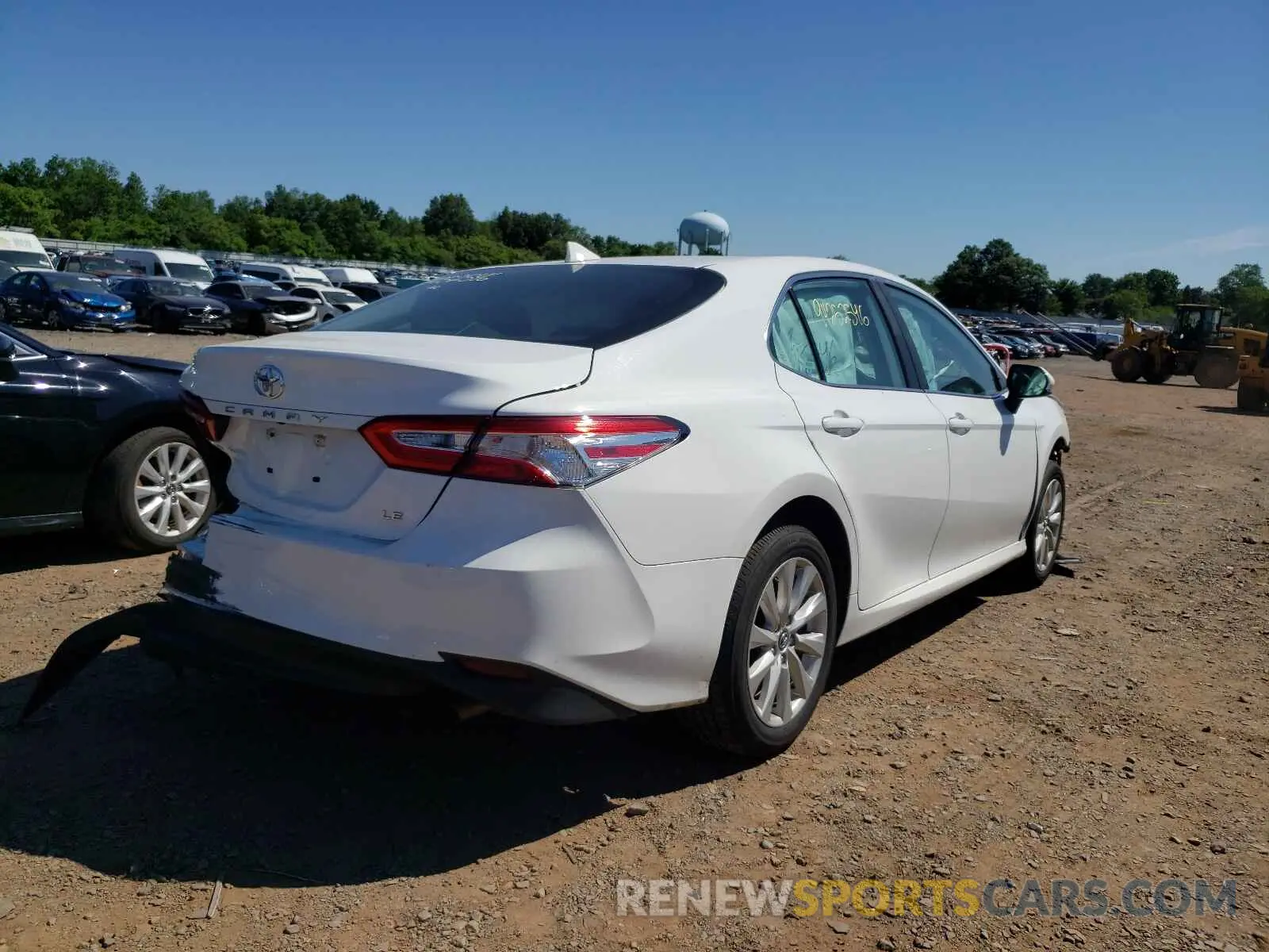 4 Photograph of a damaged car 4T1C11AK5LU931103 TOYOTA CAMRY 2020