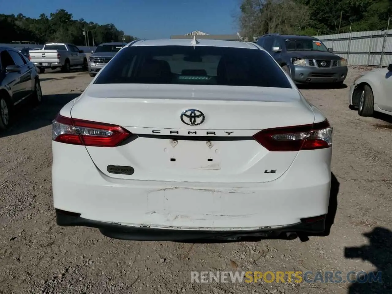 6 Photograph of a damaged car 4T1C11AK5LU932915 TOYOTA CAMRY 2020