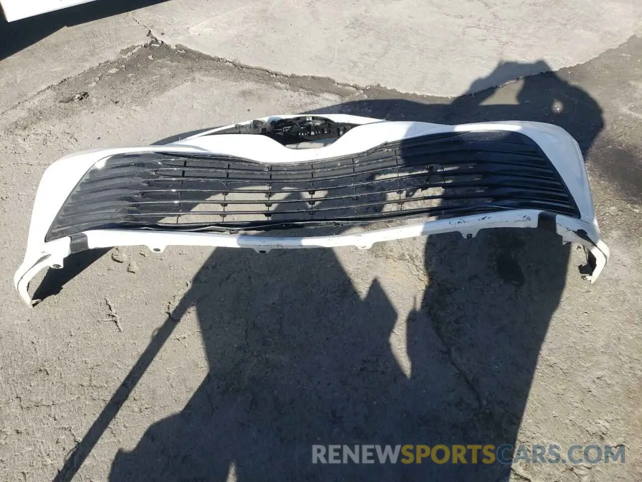 14 Фотография поврежденного автомобиля 4T1C11AK5LU944417 TOYOTA CAMRY 2020
