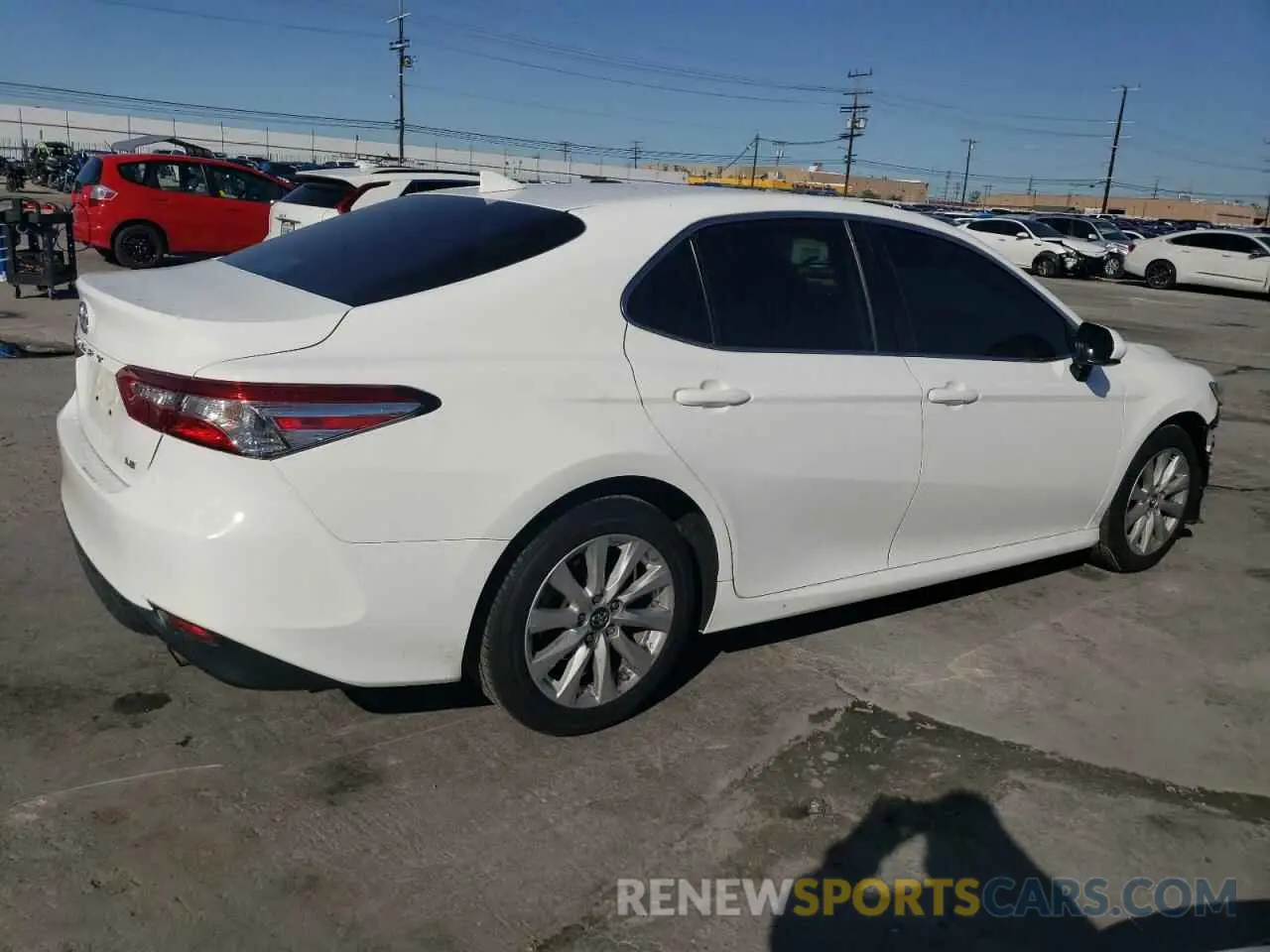 3 Фотография поврежденного автомобиля 4T1C11AK5LU944417 TOYOTA CAMRY 2020