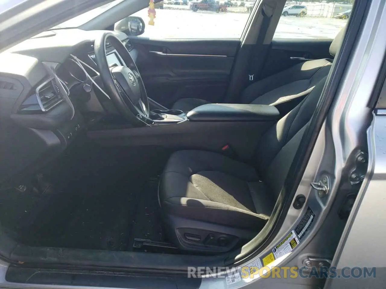 7 Фотография поврежденного автомобиля 4T1C11AK5LU947446 TOYOTA CAMRY 2020