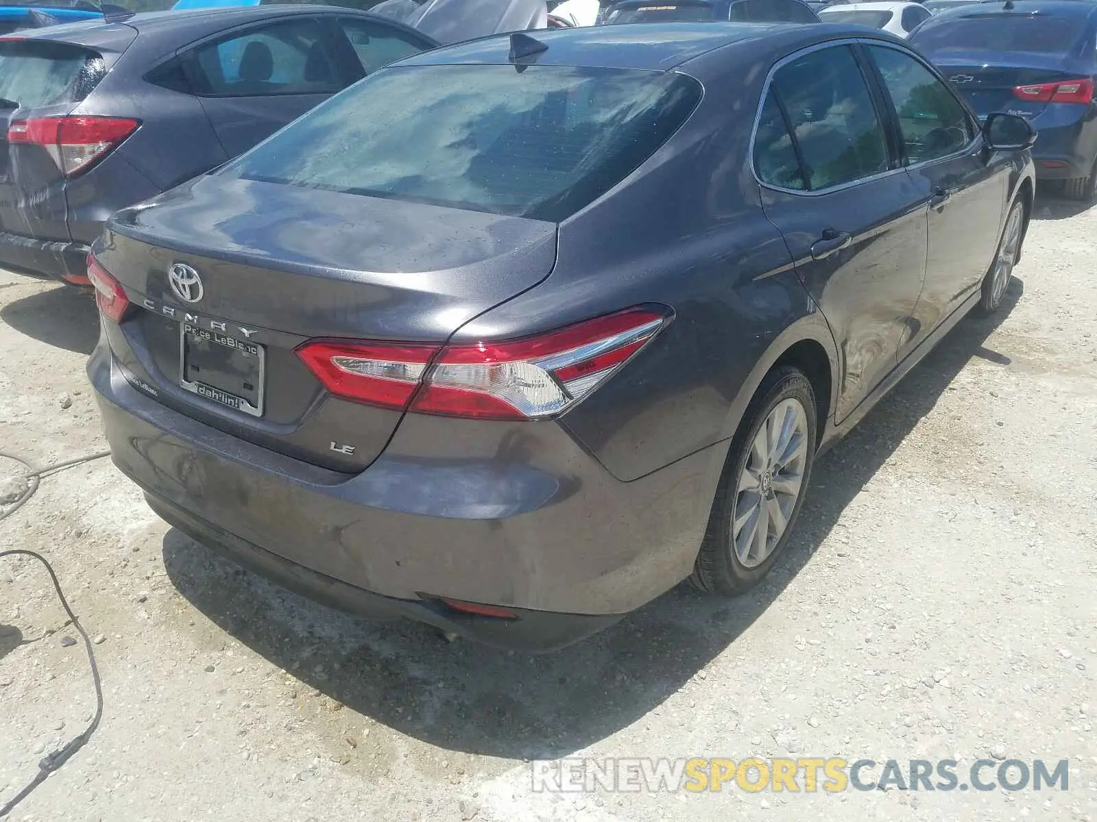 4 Photograph of a damaged car 4T1C11AK5LU971813 TOYOTA CAMRY 2020