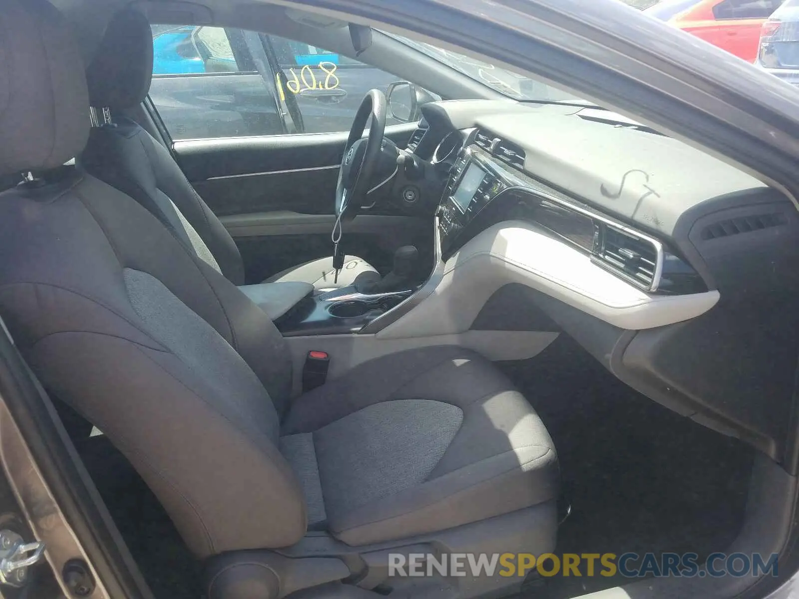 5 Photograph of a damaged car 4T1C11AK5LU971813 TOYOTA CAMRY 2020