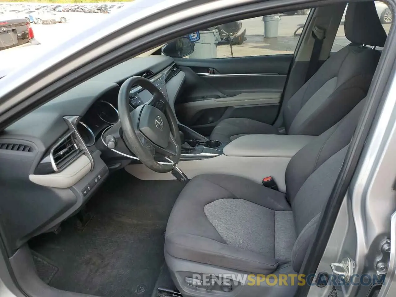 7 Photograph of a damaged car 4T1C11AK5LU990684 TOYOTA CAMRY 2020