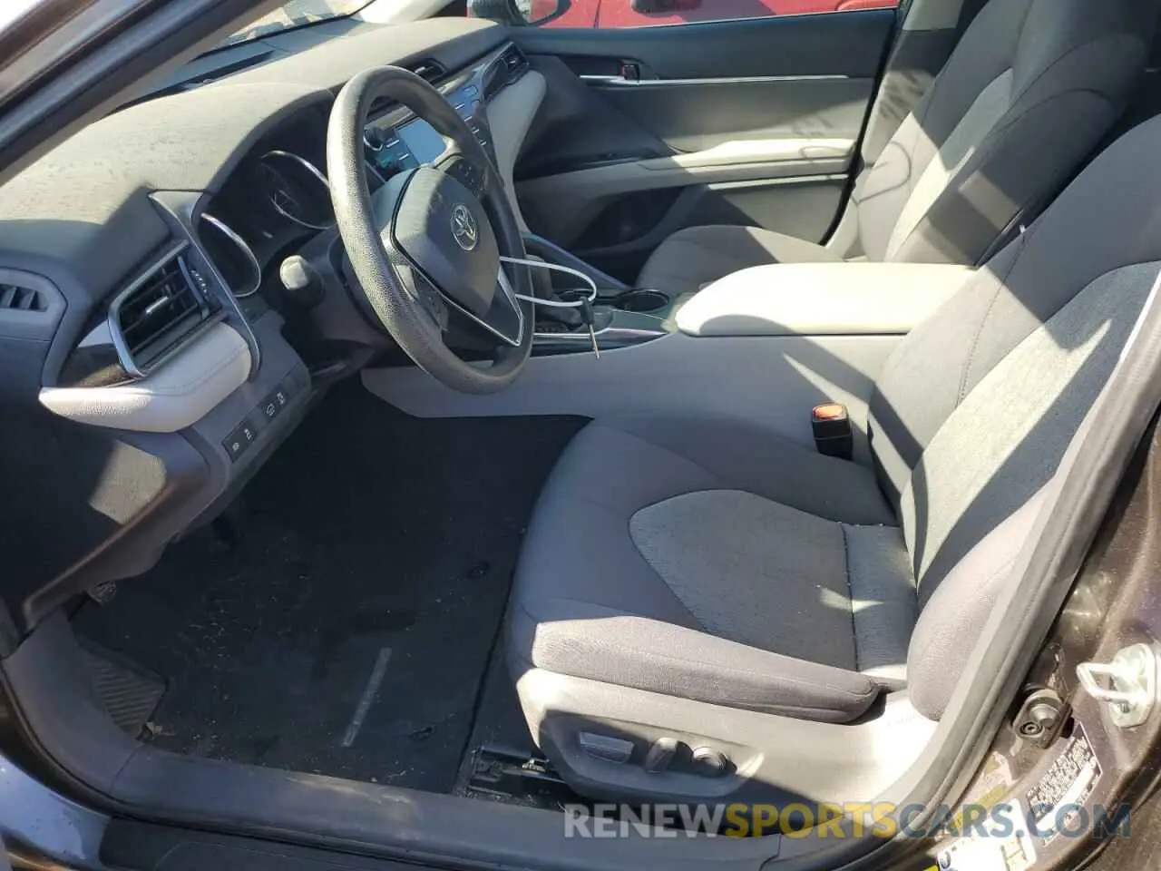 7 Фотография поврежденного автомобиля 4T1C11AK5LU999353 TOYOTA CAMRY 2020