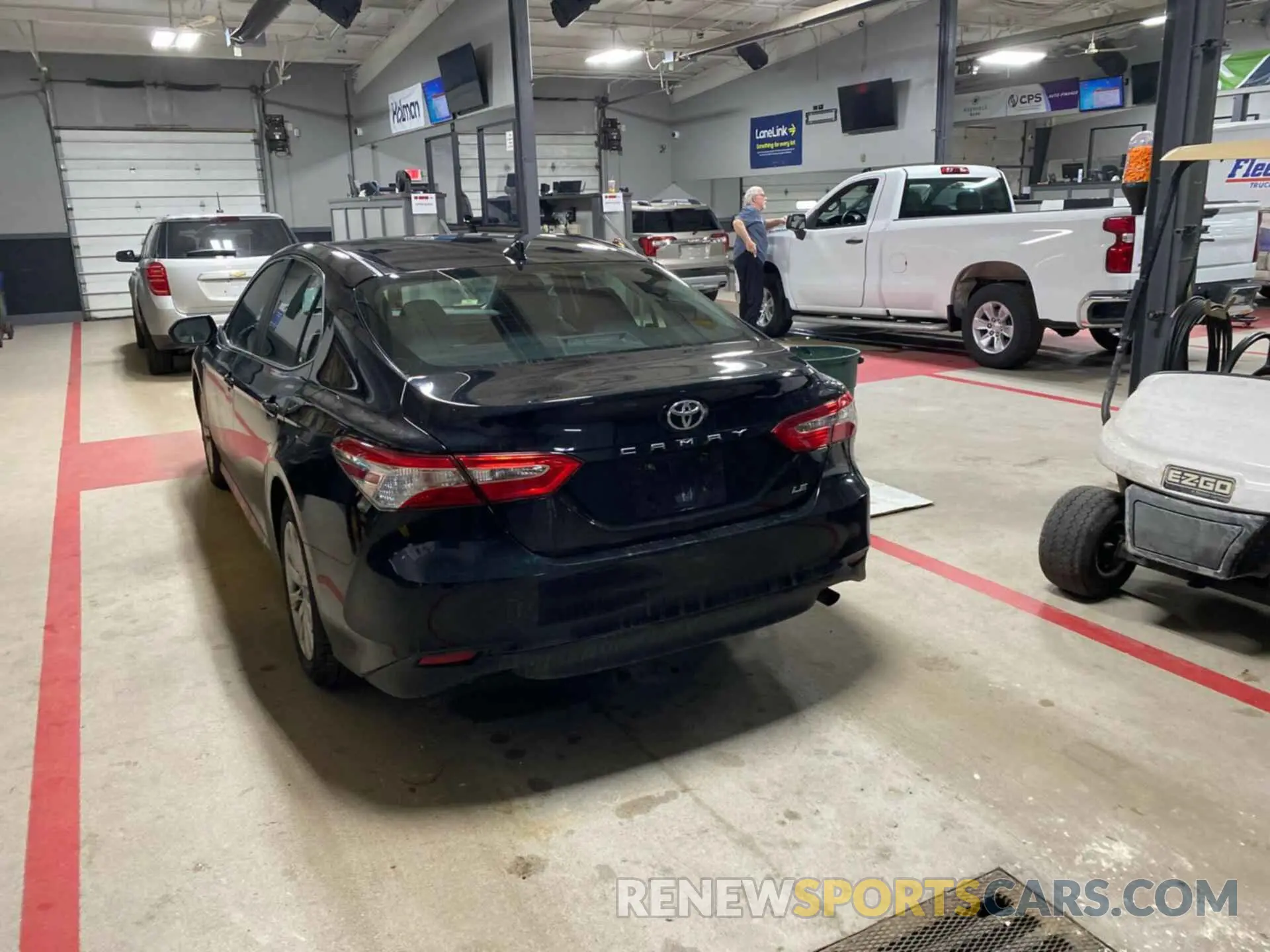 2 Photograph of a damaged car 4T1C11AK6LU305544 TOYOTA CAMRY 2020