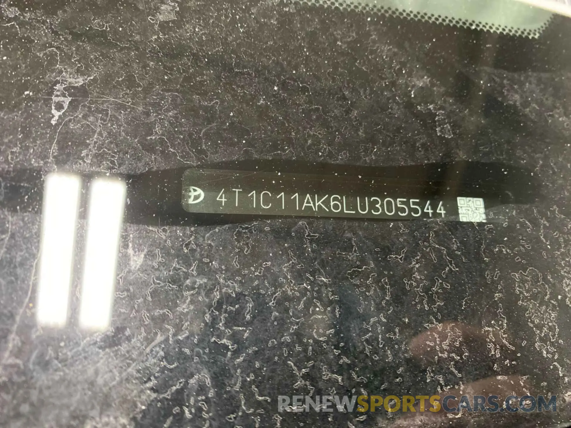 7 Photograph of a damaged car 4T1C11AK6LU305544 TOYOTA CAMRY 2020