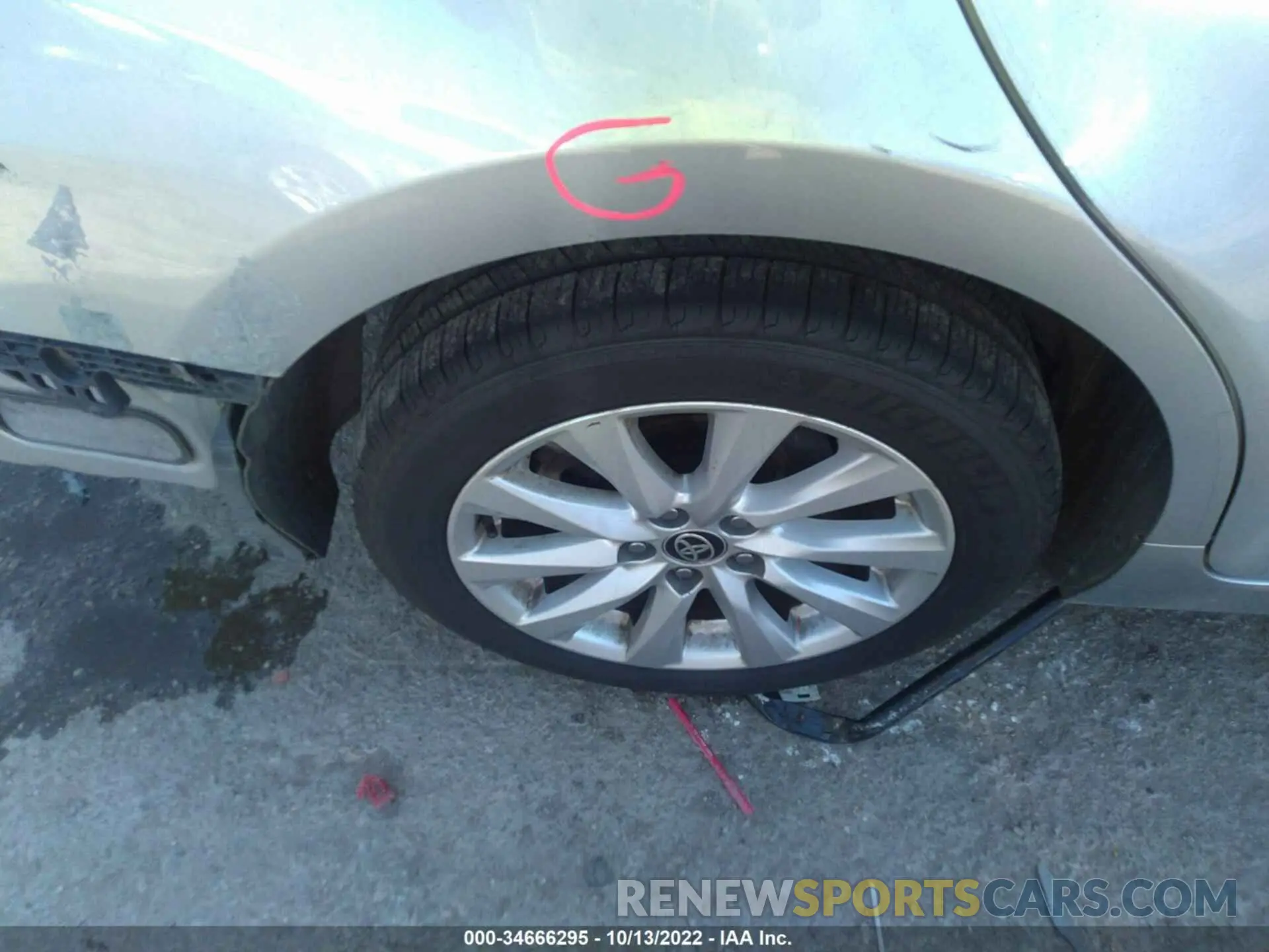 15 Photograph of a damaged car 4T1C11AK6LU363203 TOYOTA CAMRY 2020