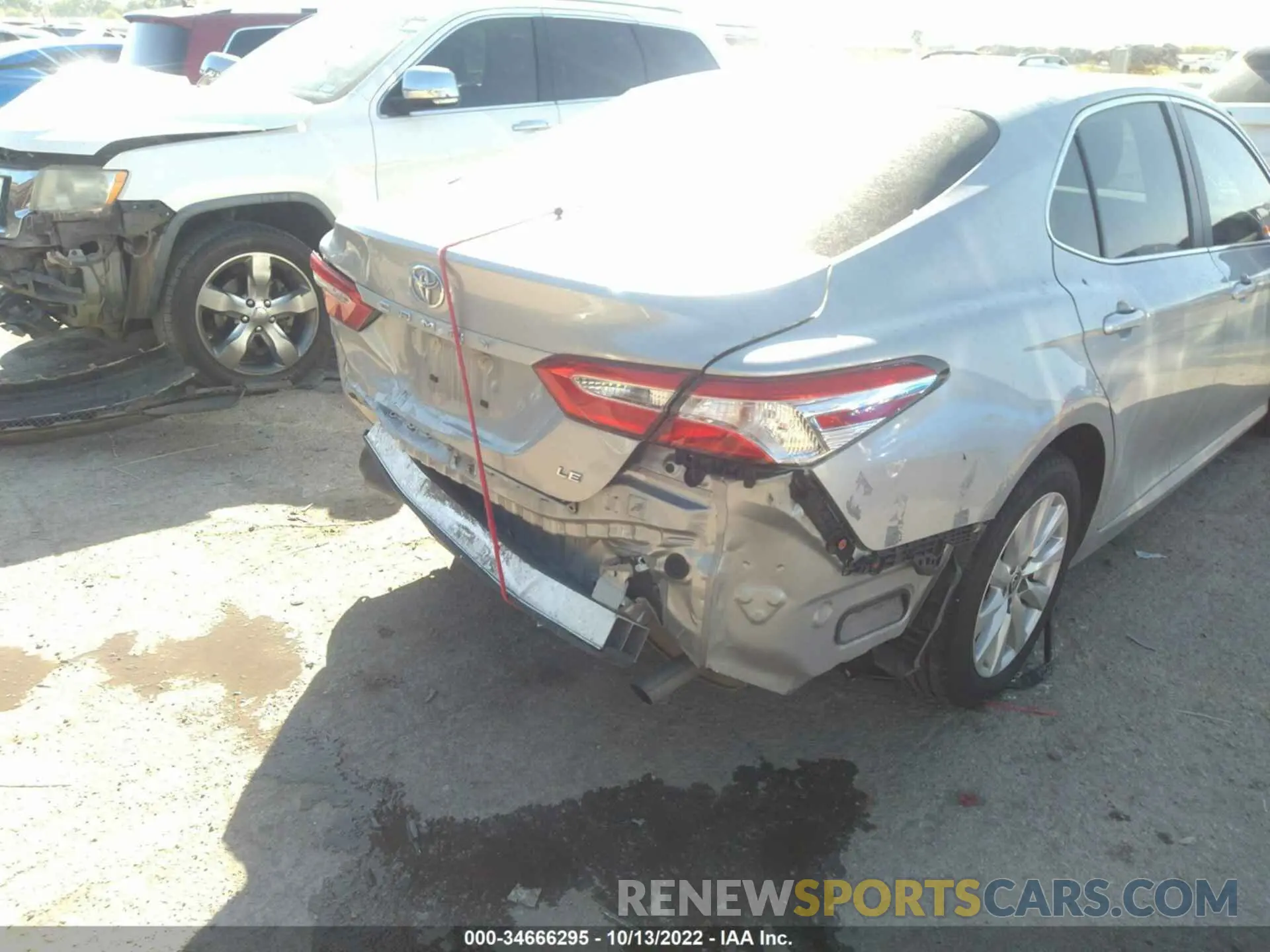 6 Photograph of a damaged car 4T1C11AK6LU363203 TOYOTA CAMRY 2020