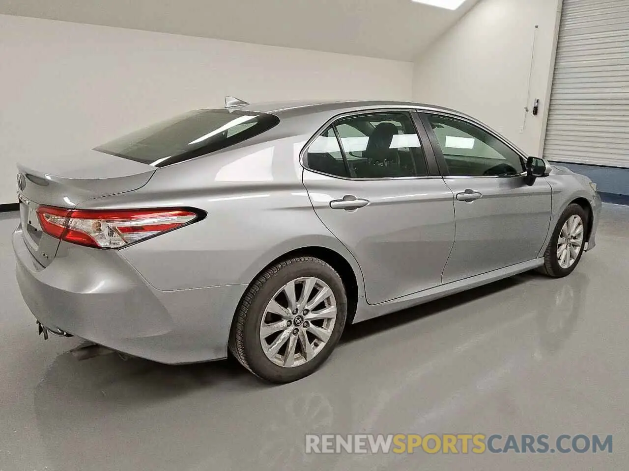 3 Photograph of a damaged car 4T1C11AK6LU867492 TOYOTA CAMRY 2020