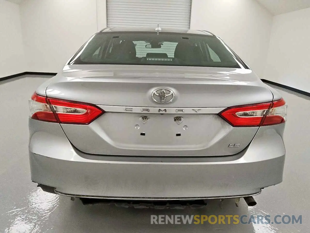 6 Photograph of a damaged car 4T1C11AK6LU867492 TOYOTA CAMRY 2020