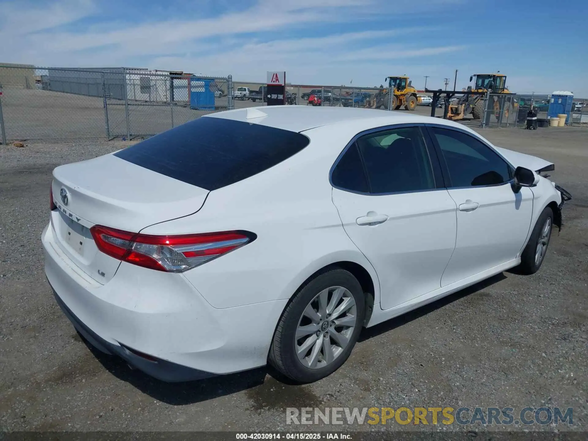 4 Фотография поврежденного автомобиля 4T1C11AK6LU904895 TOYOTA CAMRY 2020
