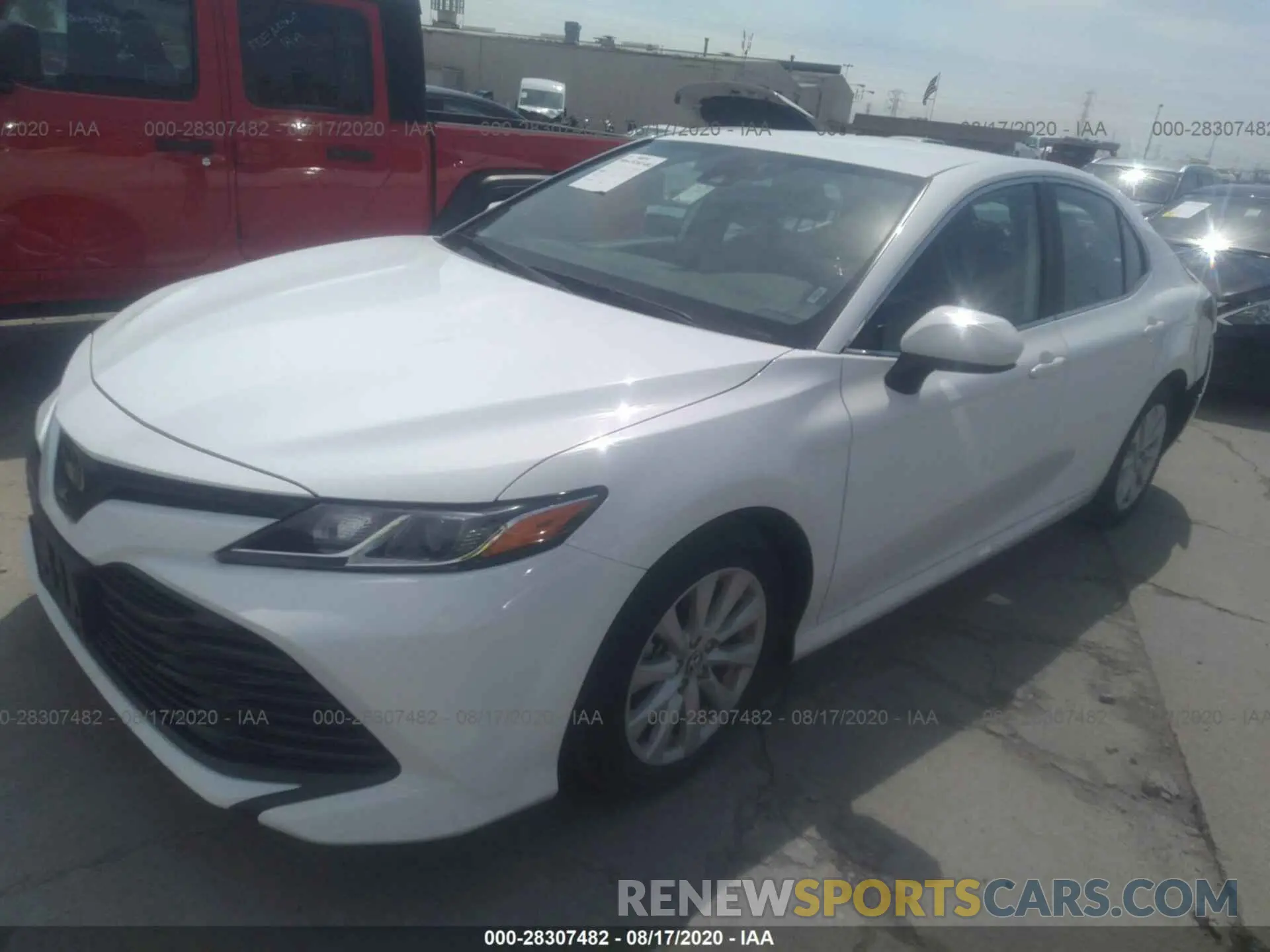 2 Photograph of a damaged car 4T1C11AK6LU917405 TOYOTA CAMRY 2020