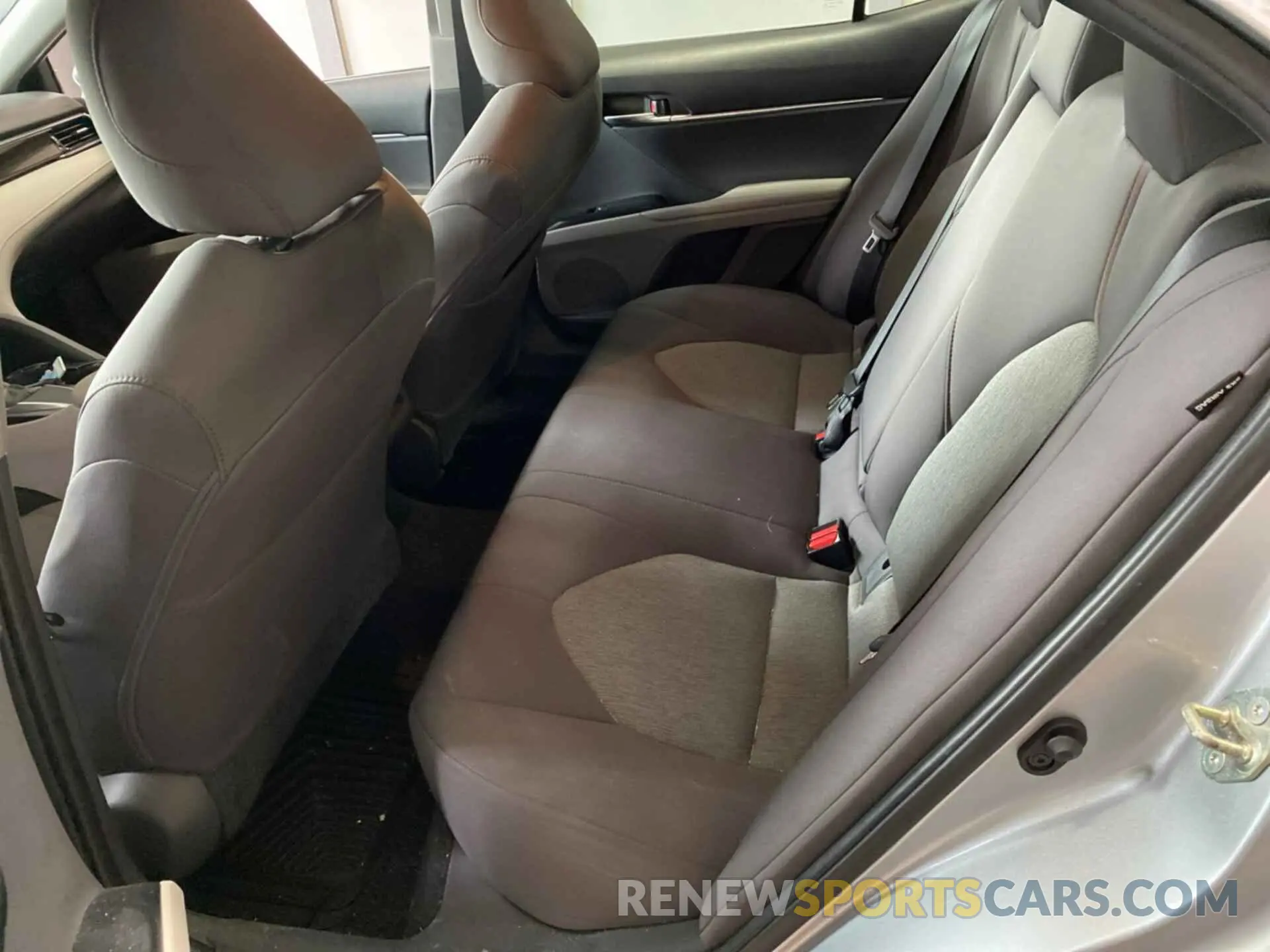 26 Фотография поврежденного автомобиля 4T1C11AK6LU918389 TOYOTA CAMRY 2020