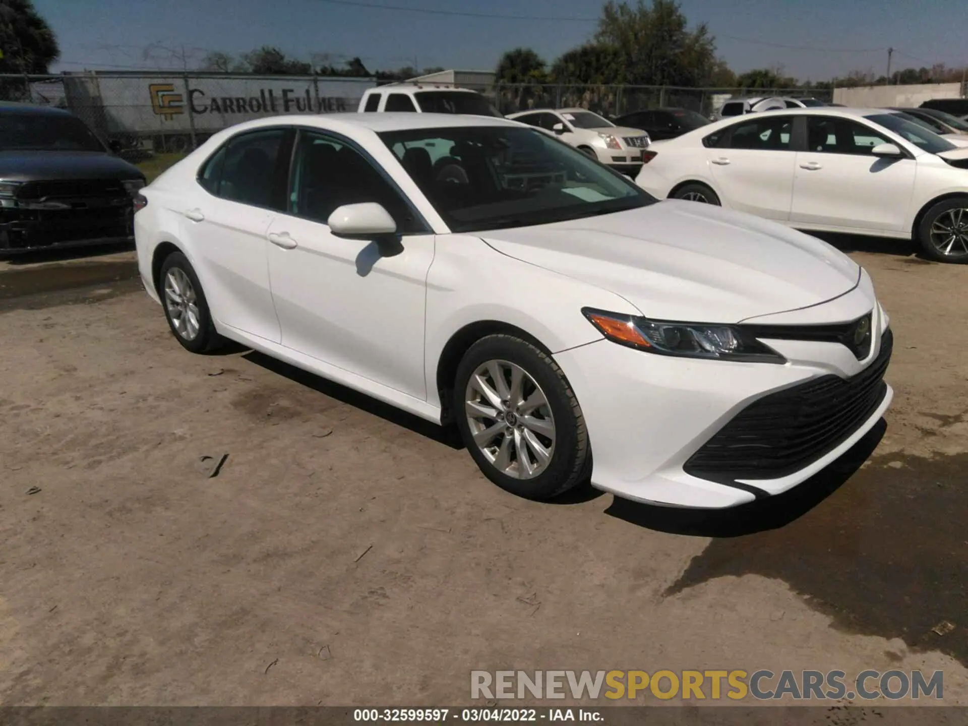 1 Photograph of a damaged car 4T1C11AK6LU947343 TOYOTA CAMRY 2020