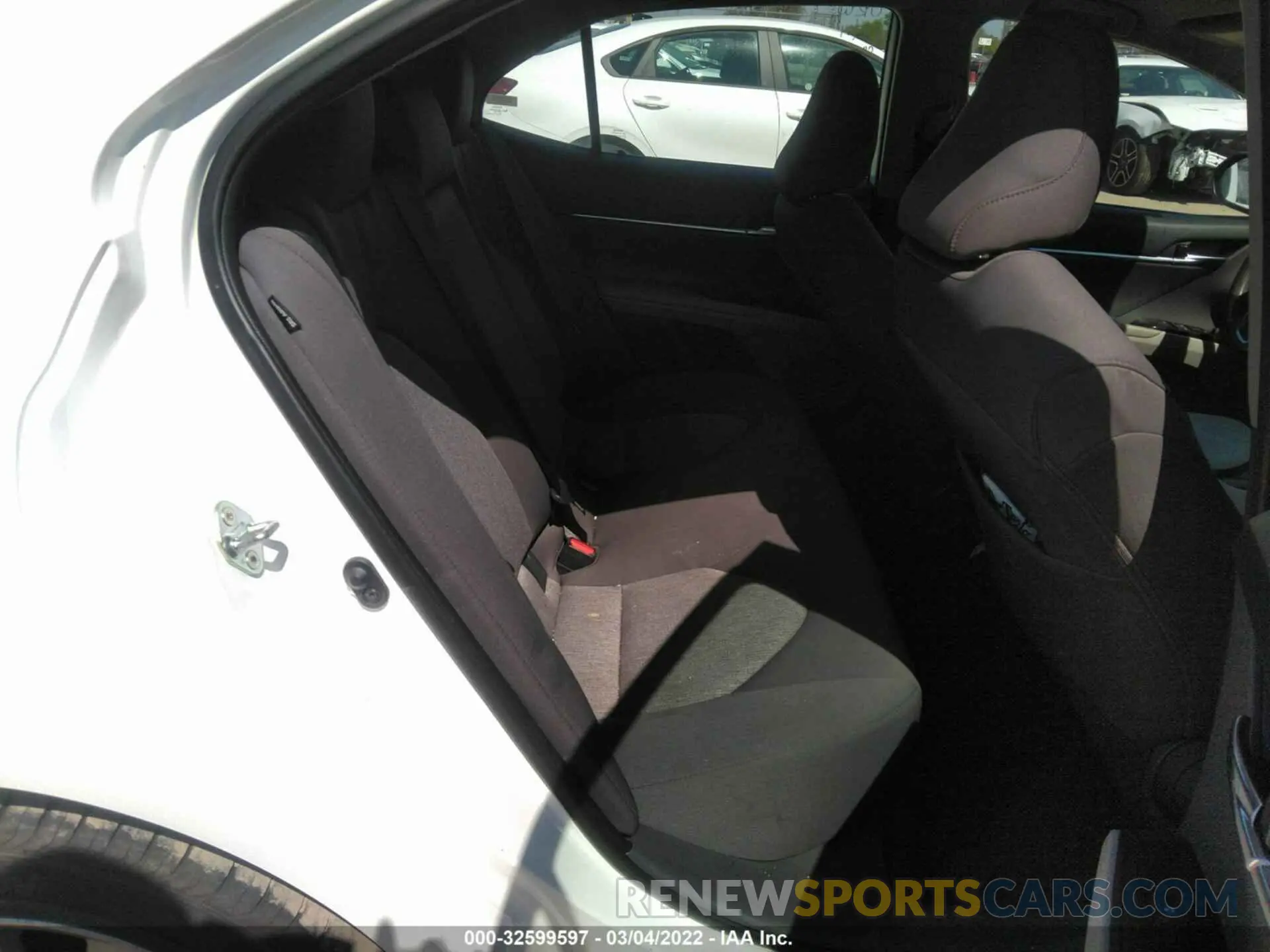 8 Photograph of a damaged car 4T1C11AK6LU947343 TOYOTA CAMRY 2020
