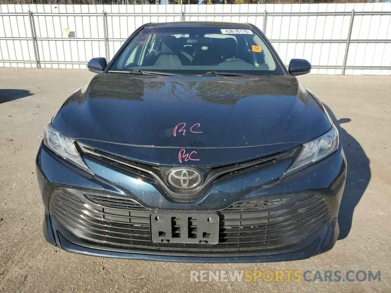 5 Photograph of a damaged car 4T1C11AK6LU991343 TOYOTA CAMRY 2020