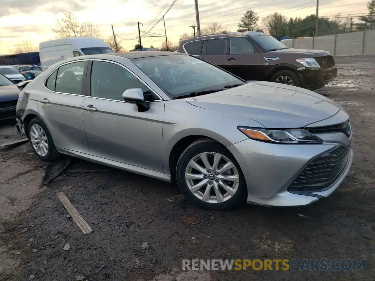4 Photograph of a damaged car 4T1C11AK6LU994808 TOYOTA CAMRY 2020