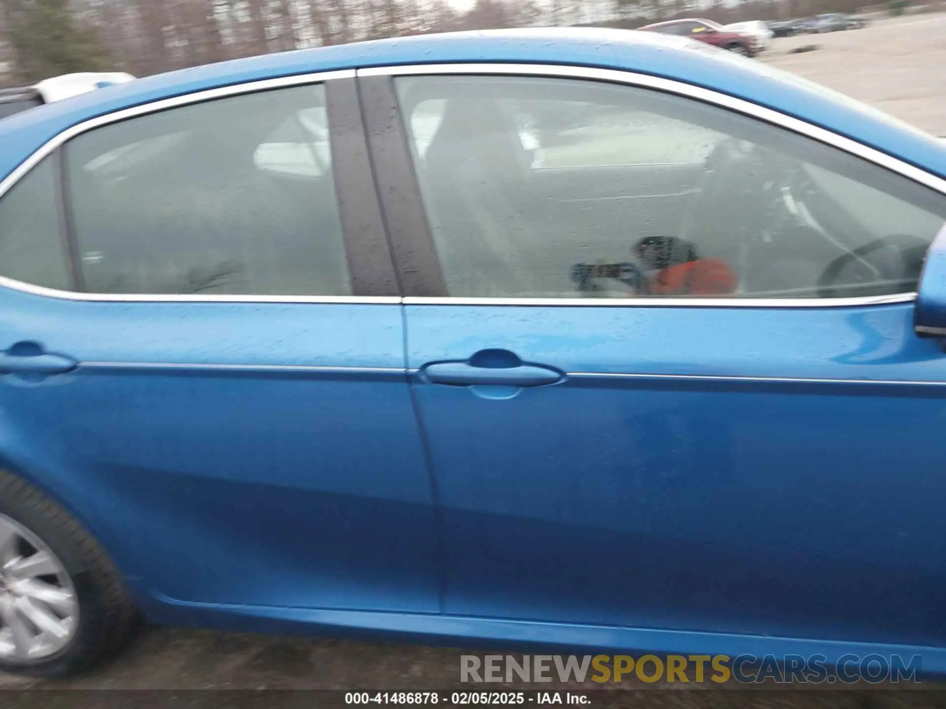 14 Photograph of a damaged car 4T1C11AK7LU324006 TOYOTA CAMRY 2020
