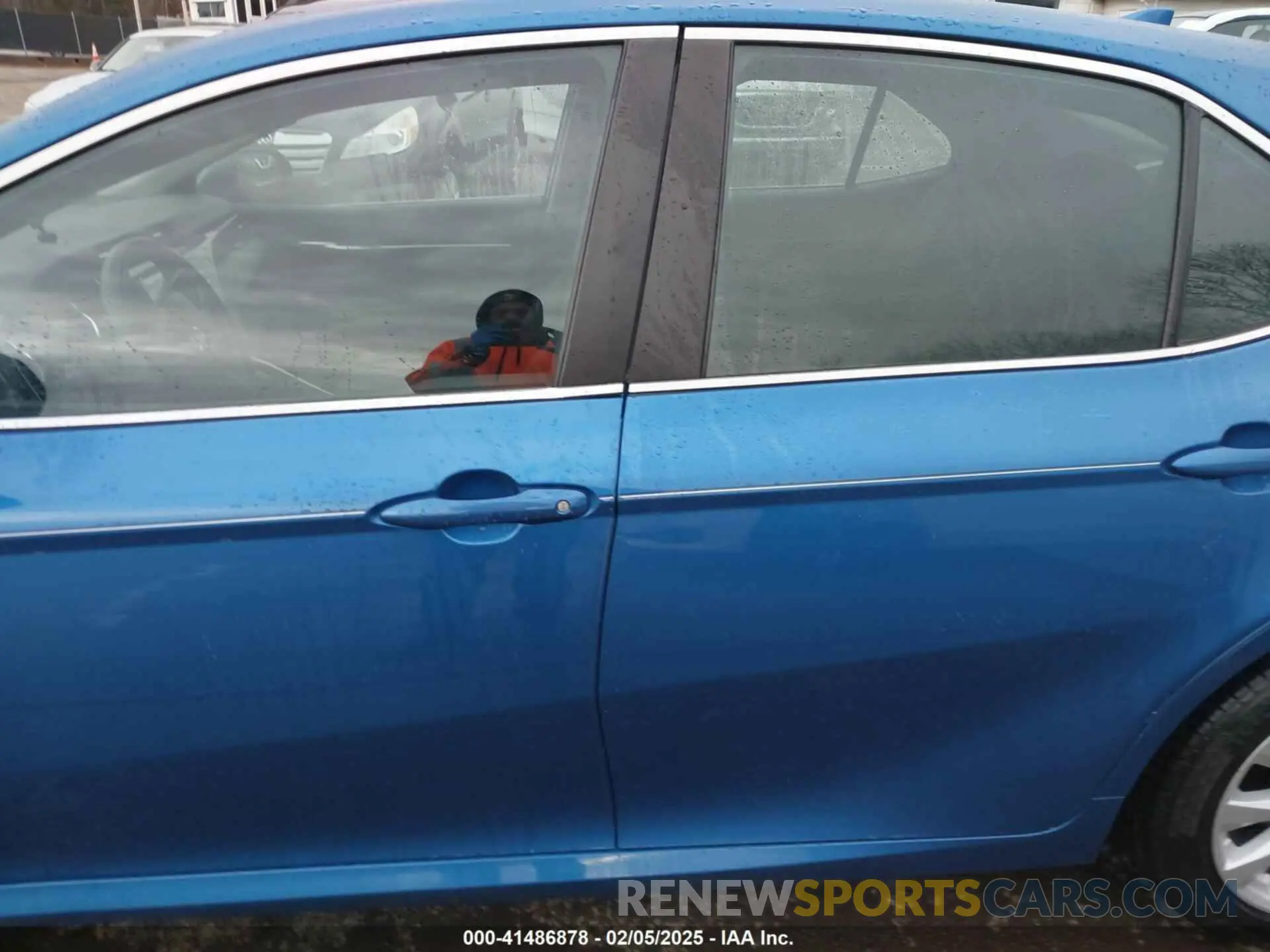 15 Photograph of a damaged car 4T1C11AK7LU324006 TOYOTA CAMRY 2020