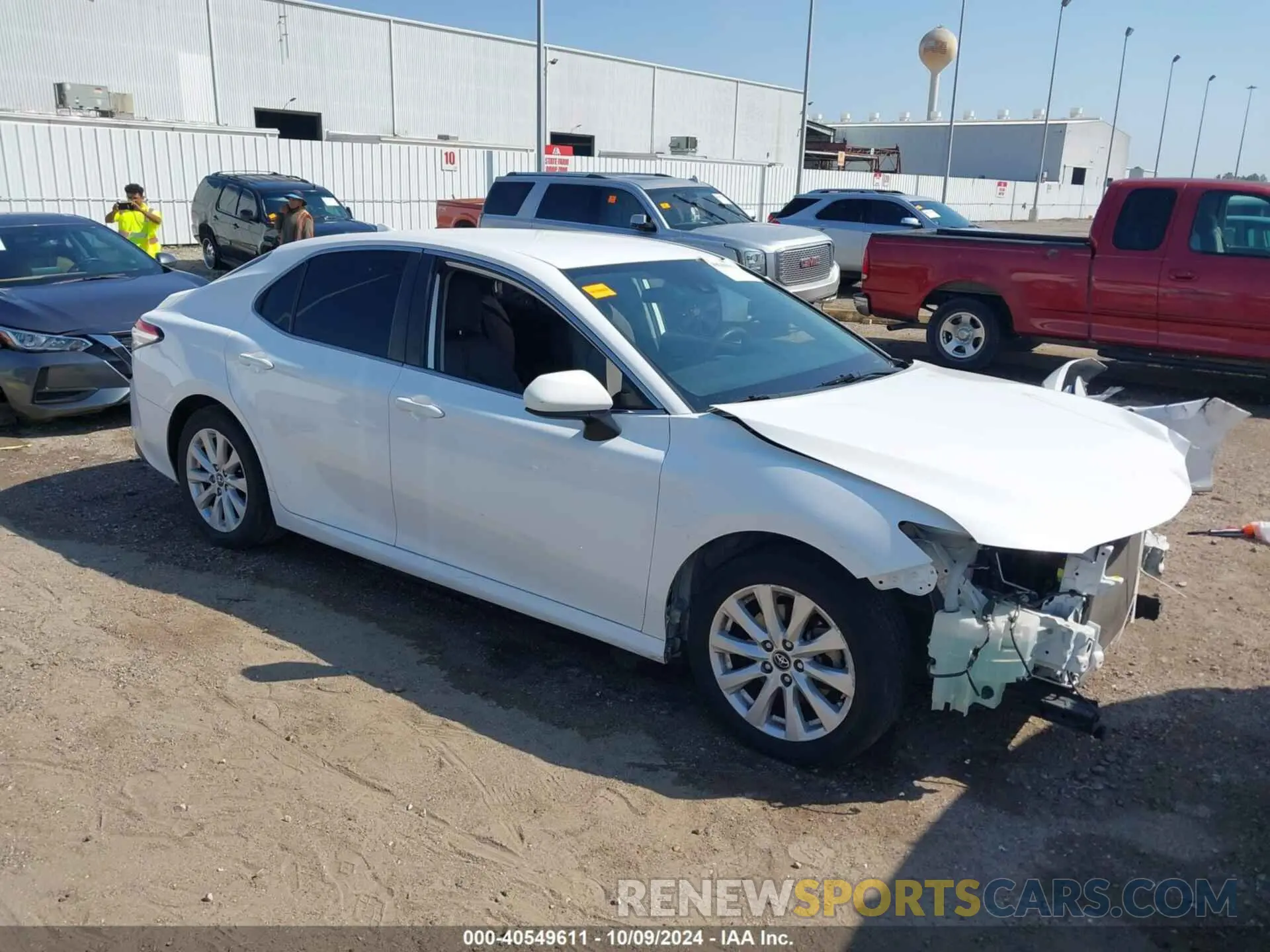 1 Photograph of a damaged car 4T1C11AK7LU333675 TOYOTA CAMRY 2020