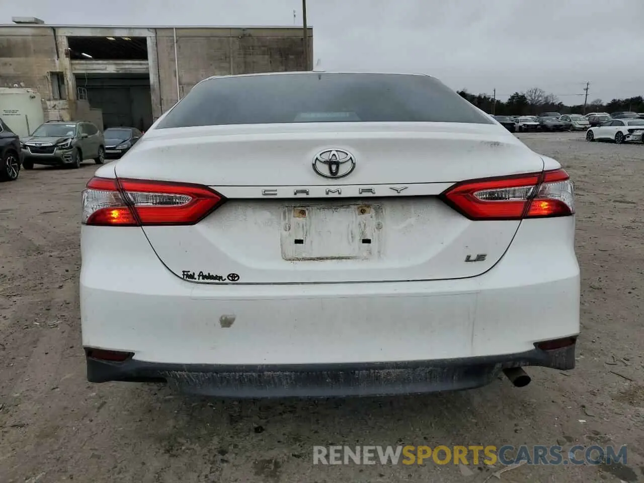 6 Photograph of a damaged car 4T1C11AK7LU337046 TOYOTA CAMRY 2020