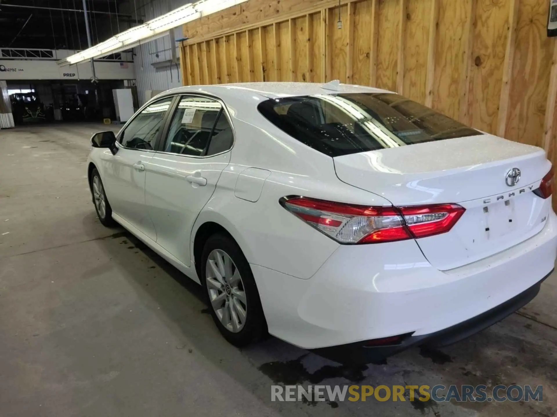 15 Фотография поврежденного автомобиля 4T1C11AK7LU385811 TOYOTA CAMRY 2020