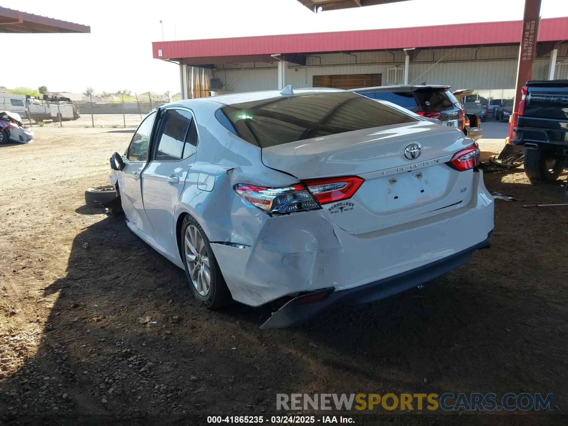 3 Photograph of a damaged car 4T1C11AK7LU401666 TOYOTA CAMRY 2020