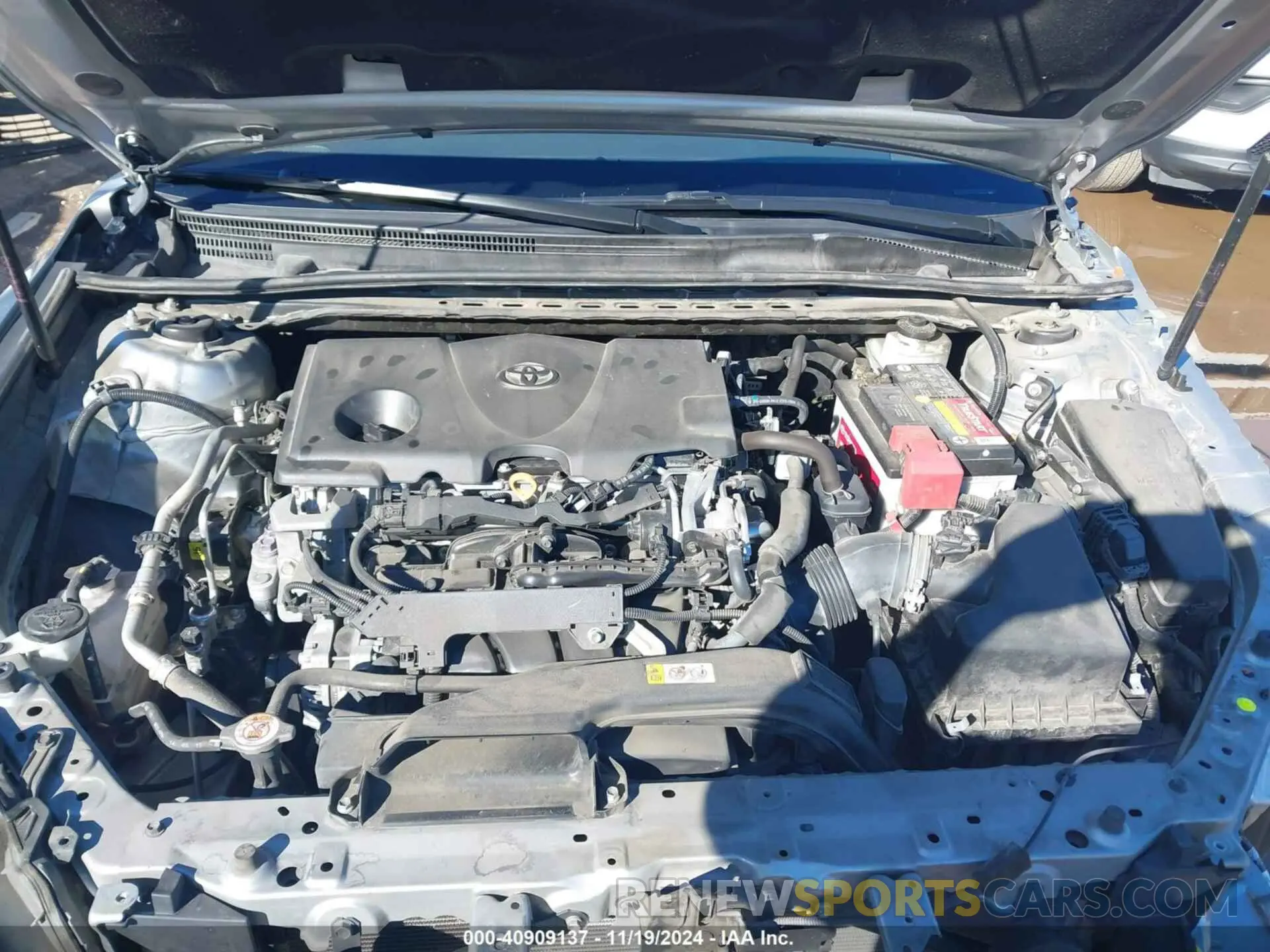 10 Photograph of a damaged car 4T1C11AK7LU870322 TOYOTA CAMRY 2020