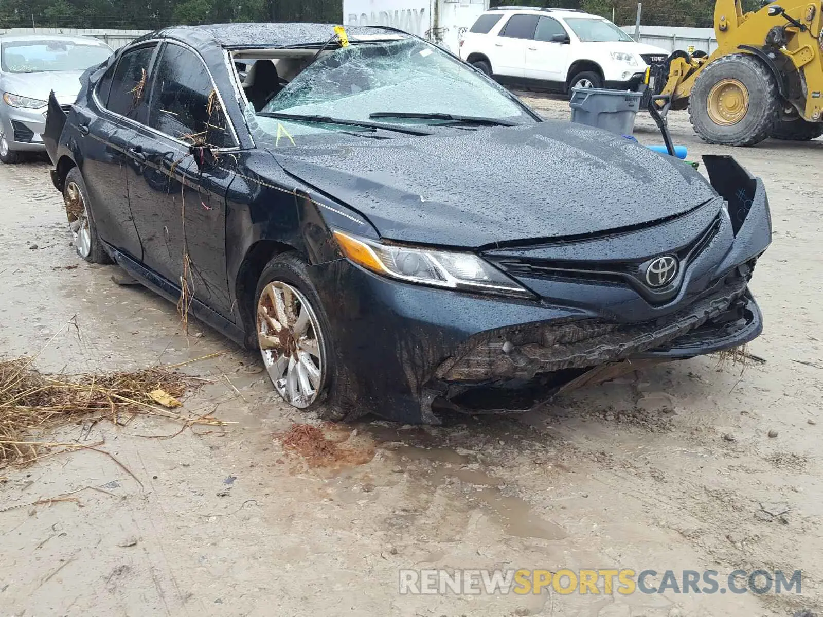 1 Photograph of a damaged car 4T1C11AK7LU881059 TOYOTA CAMRY 2020