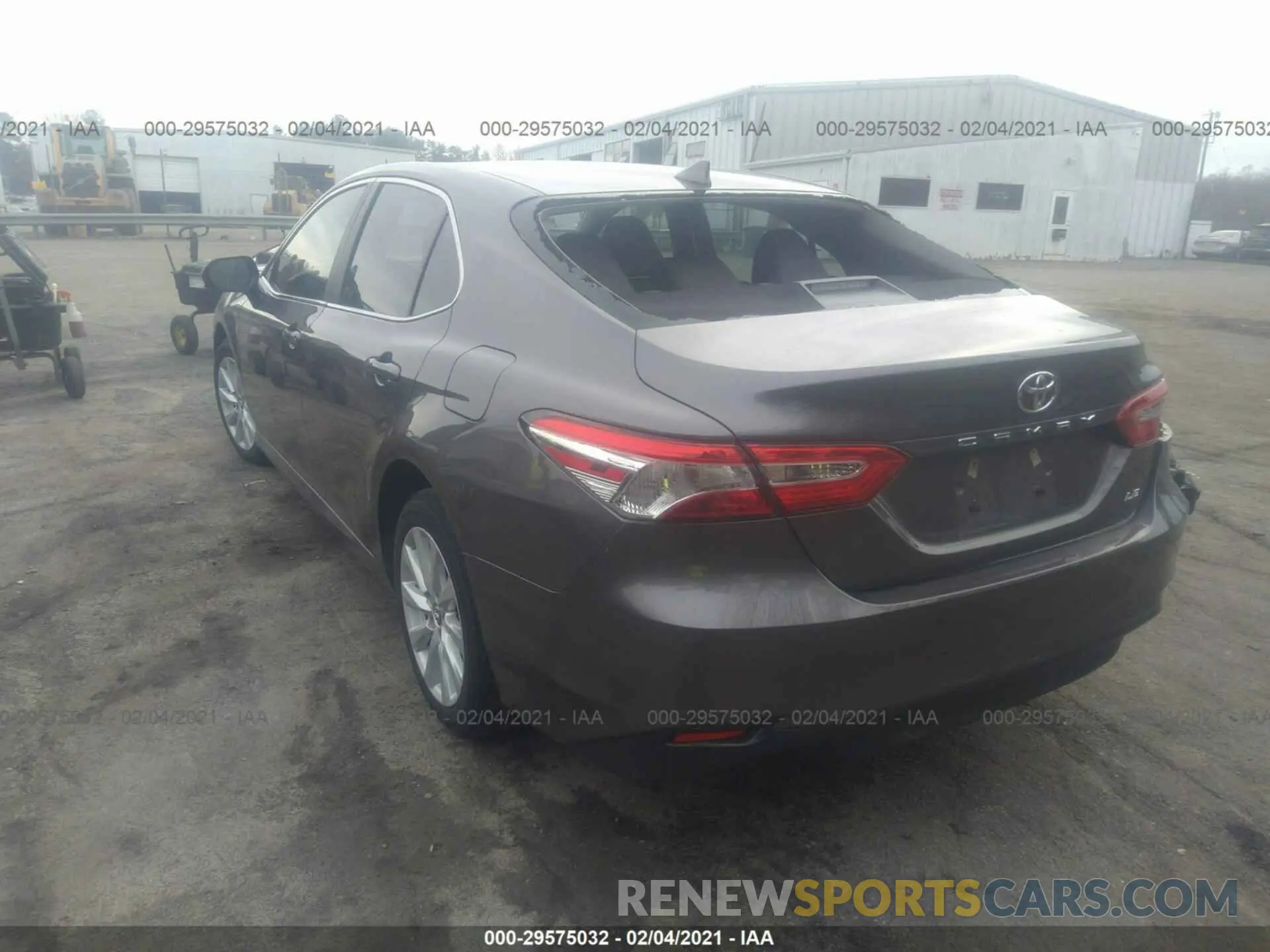 3 Photograph of a damaged car 4T1C11AK7LU914321 TOYOTA CAMRY 2020