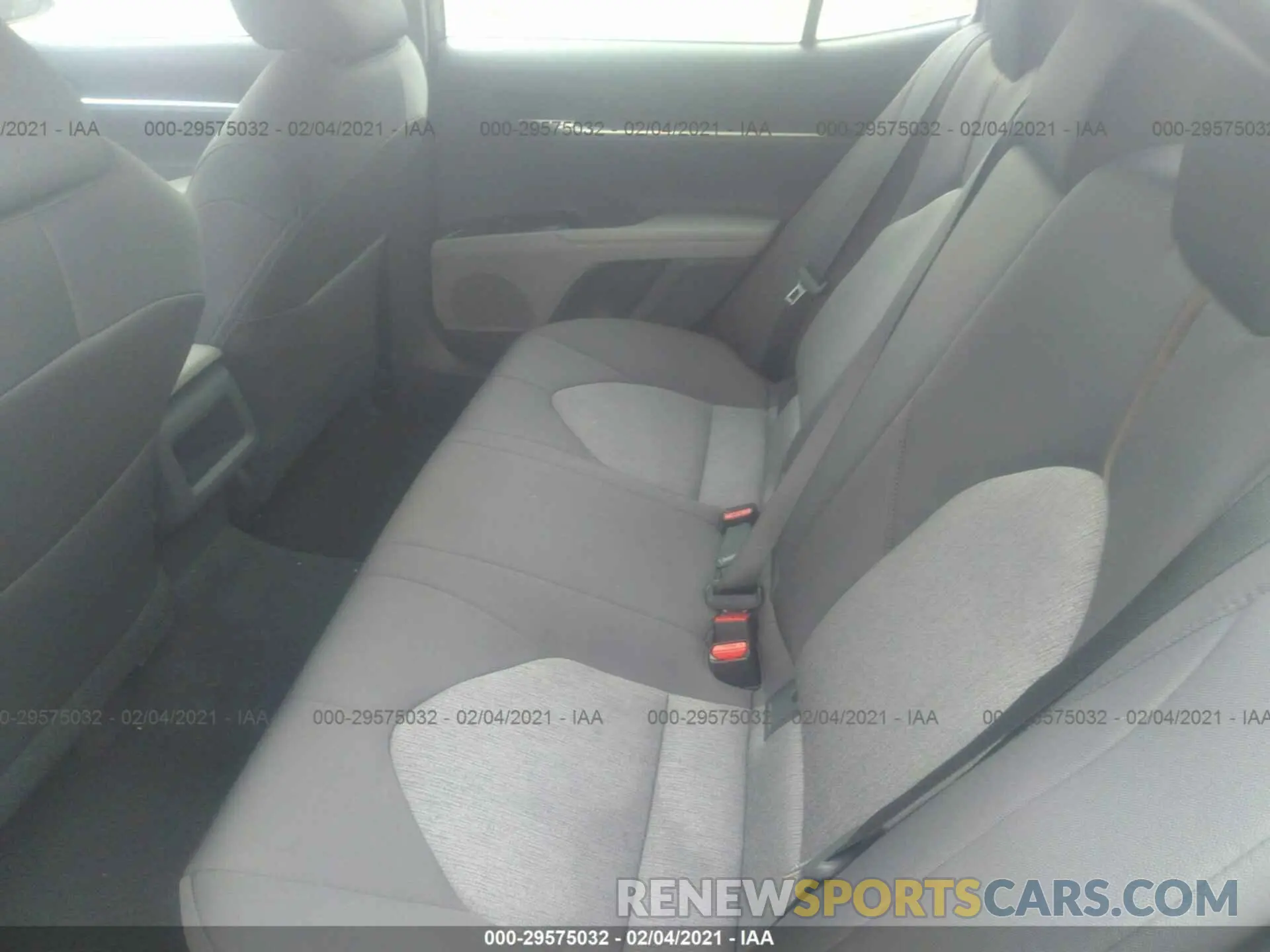 8 Photograph of a damaged car 4T1C11AK7LU914321 TOYOTA CAMRY 2020