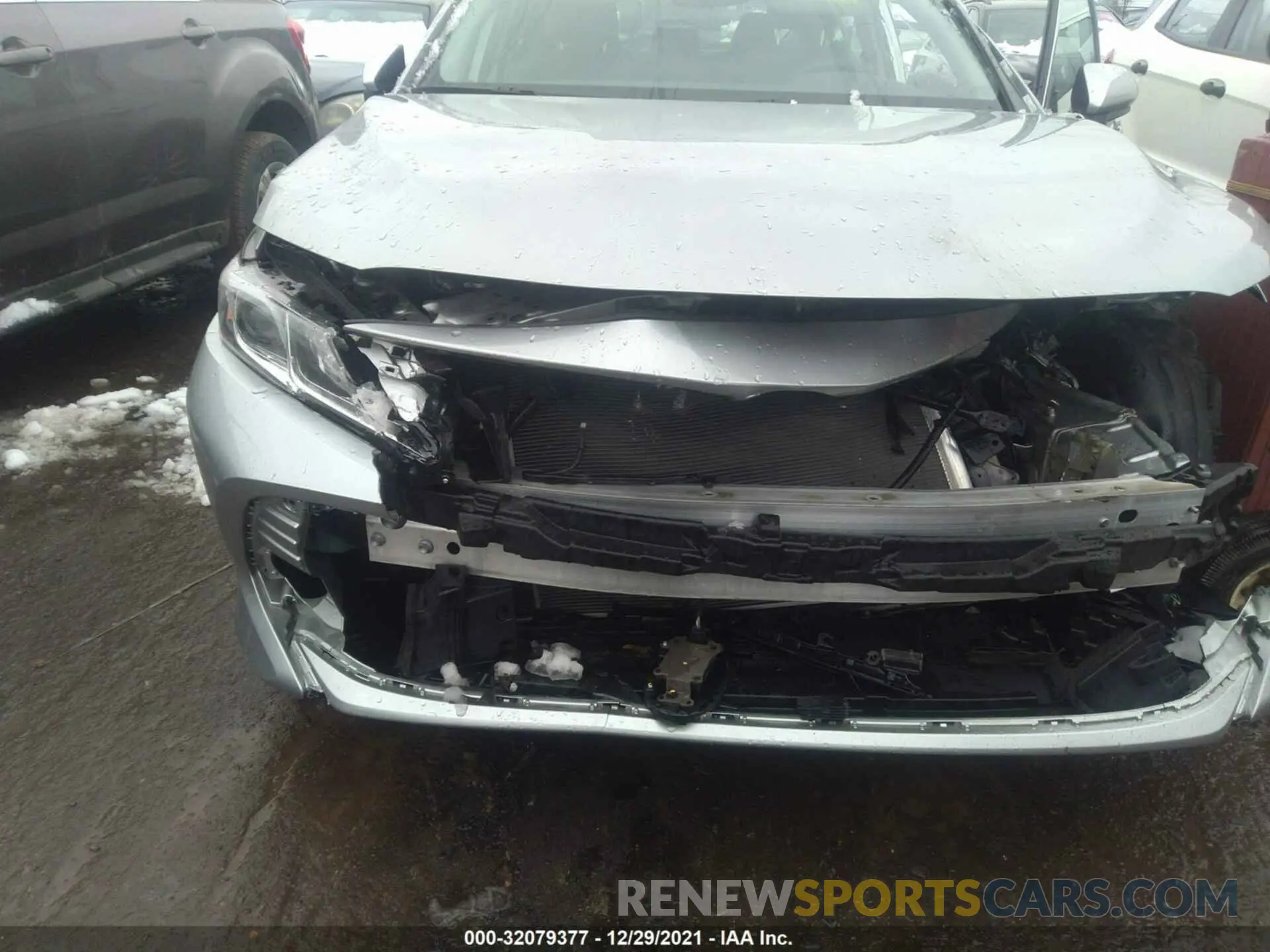 6 Photograph of a damaged car 4T1C11AK7LU928381 TOYOTA CAMRY 2020