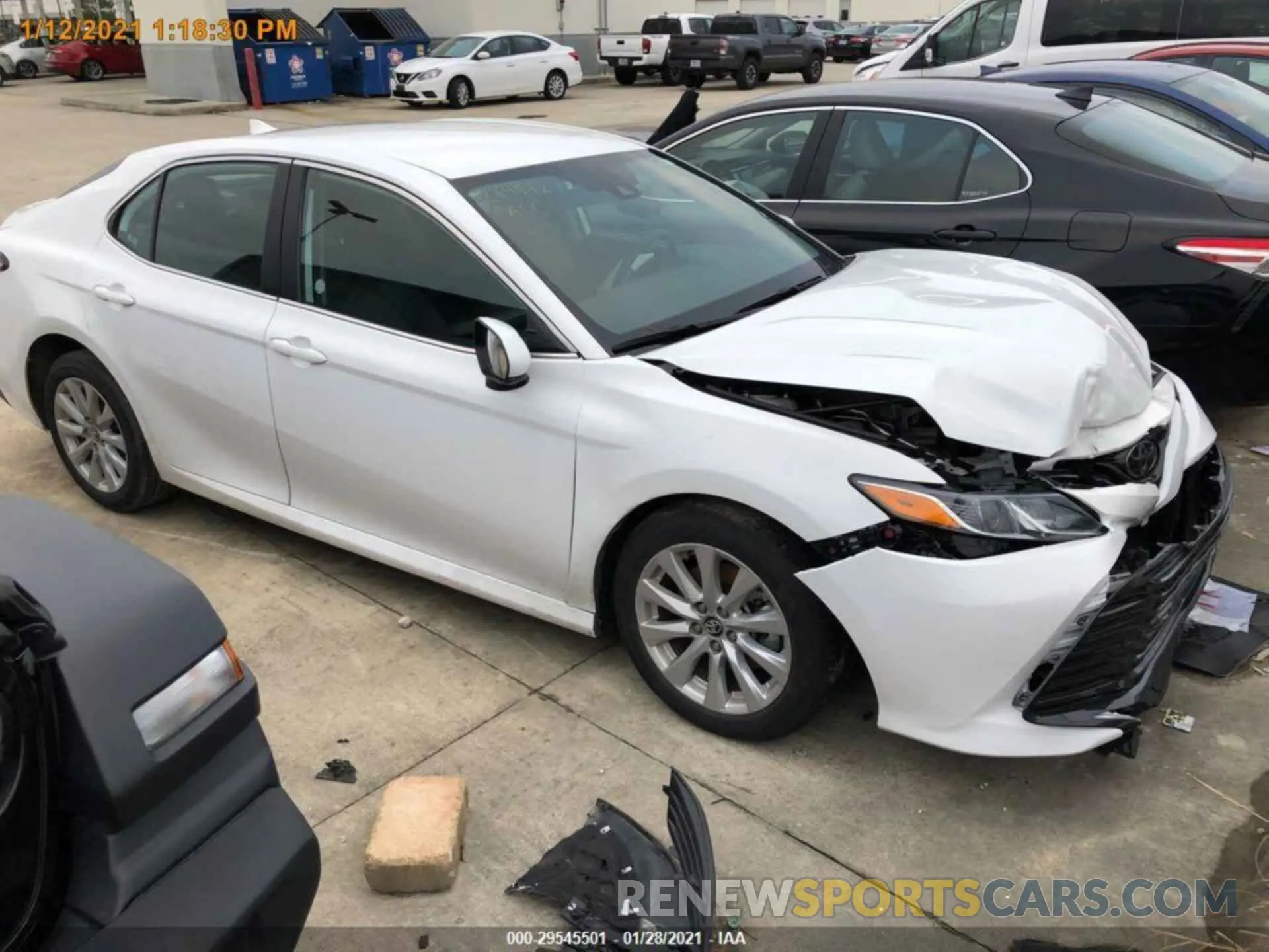 6 Photograph of a damaged car 4T1C11AK7LU938943 TOYOTA CAMRY 2020