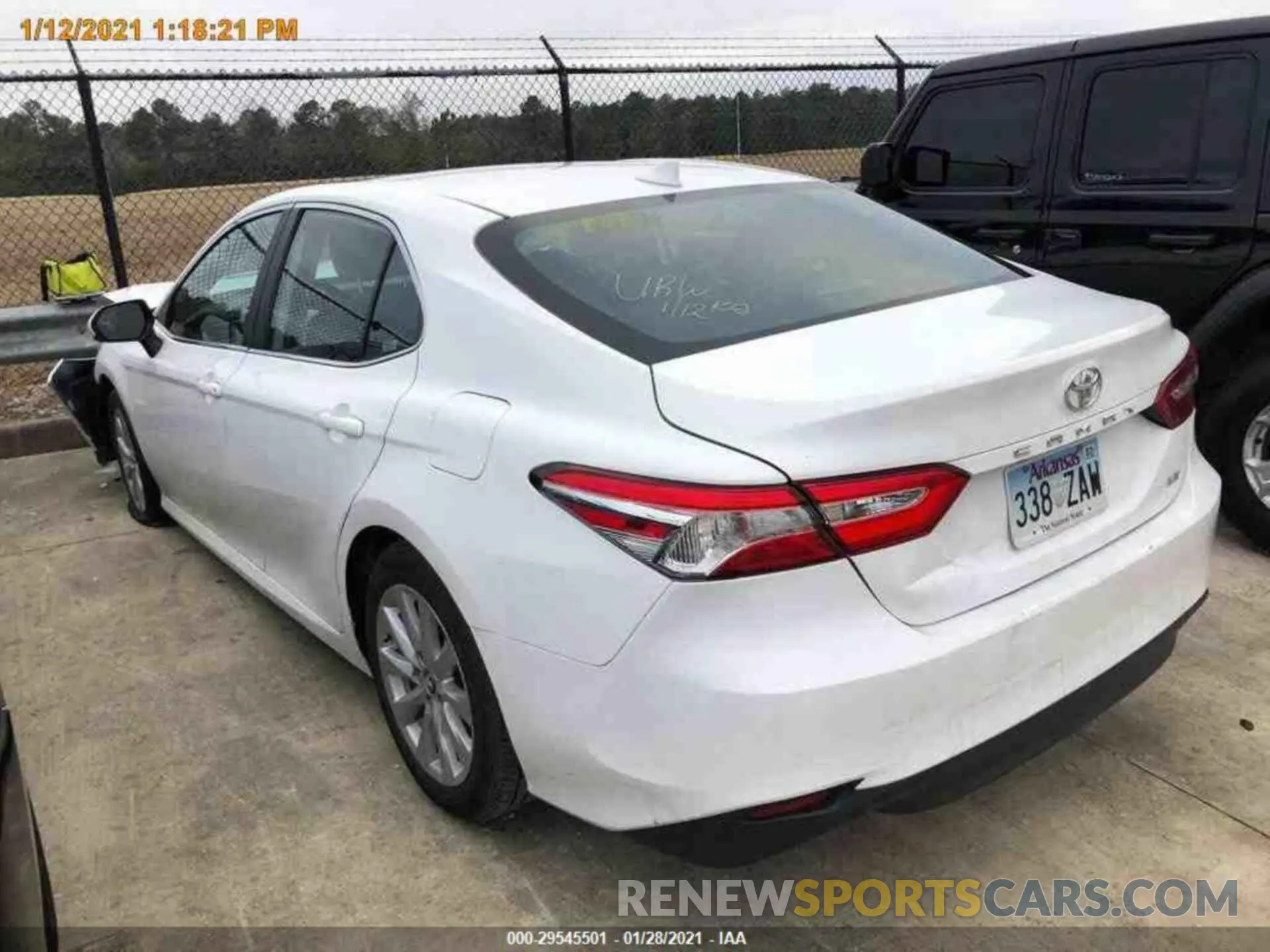 7 Photograph of a damaged car 4T1C11AK7LU938943 TOYOTA CAMRY 2020