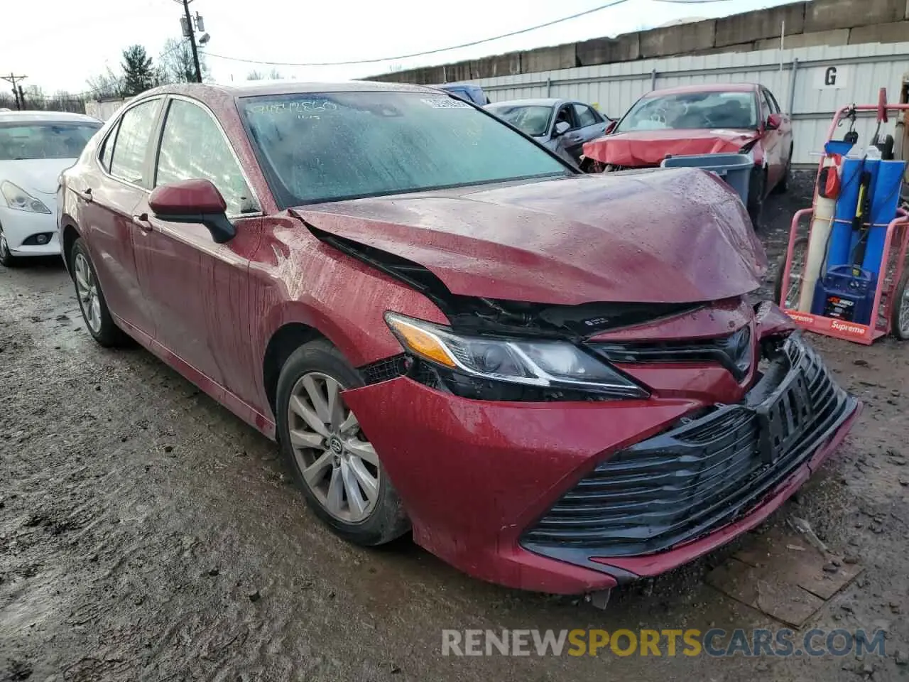 4 Photograph of a damaged car 4T1C11AK7LU943866 TOYOTA CAMRY 2020