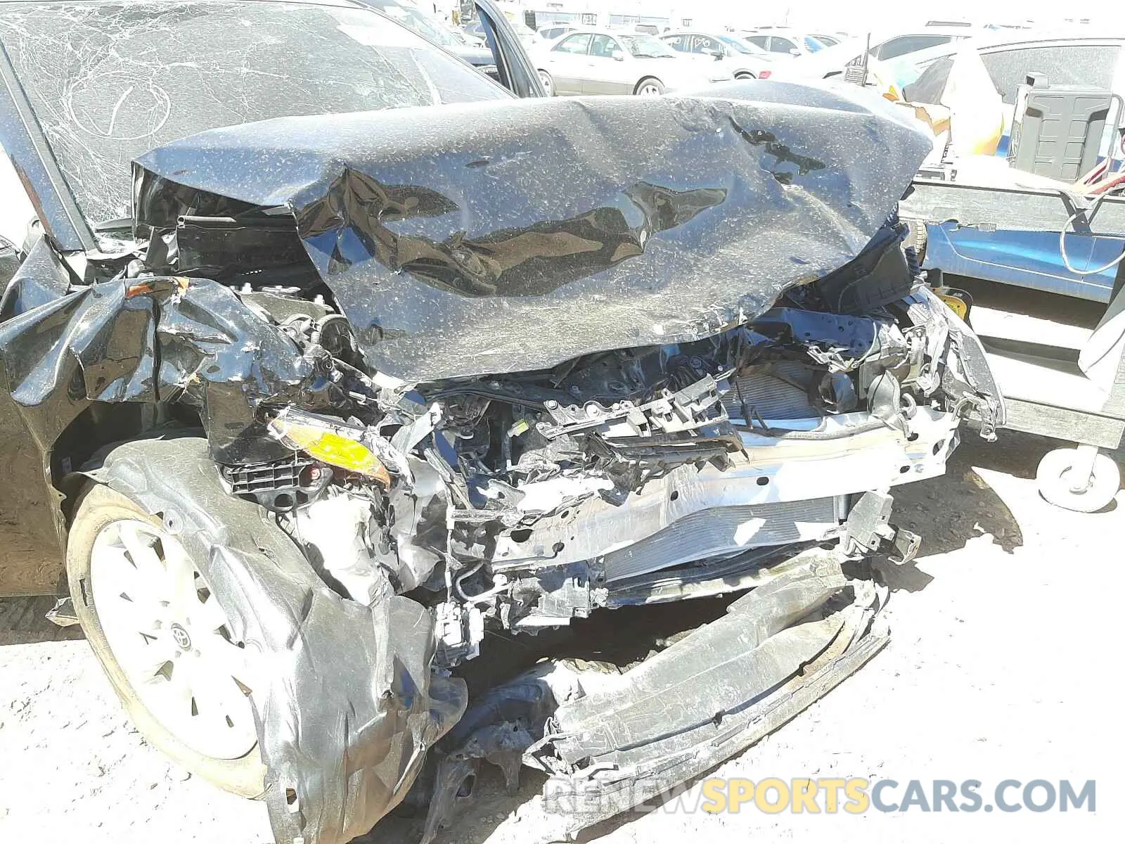 9 Photograph of a damaged car 4T1C11AK7LU962160 TOYOTA CAMRY 2020