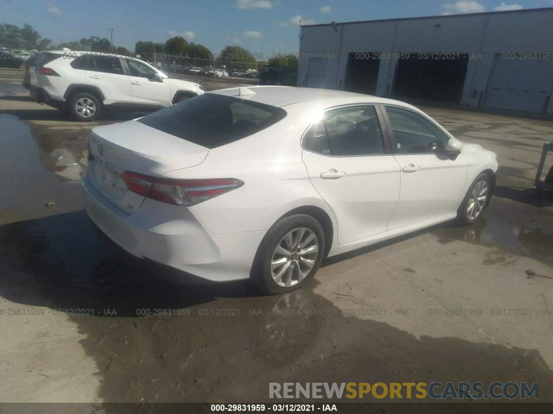 4 Photograph of a damaged car 4T1C11AK8LU314388 TOYOTA CAMRY 2020