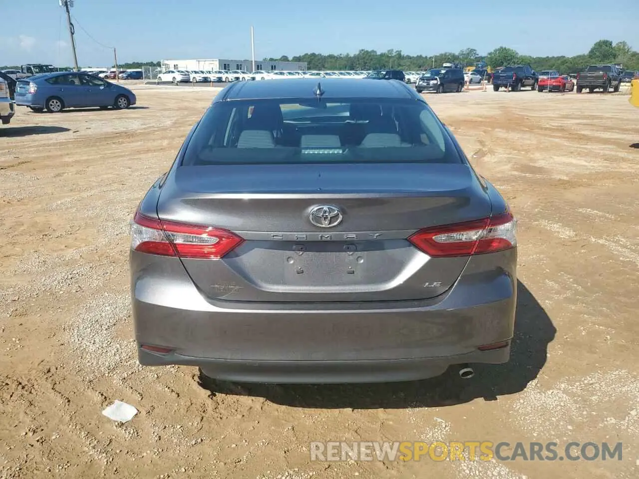 6 Photograph of a damaged car 4T1C11AK8LU318635 TOYOTA CAMRY 2020